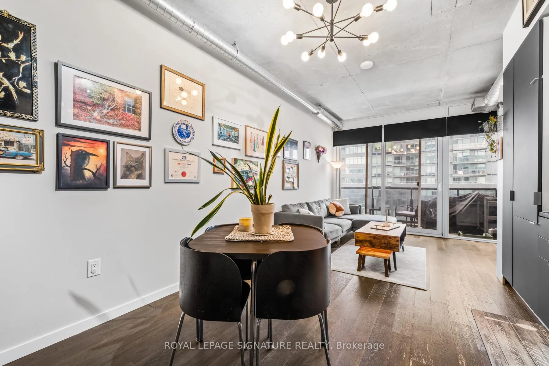 Photo 4 of Unit 802, 170 Bayview Avenue, Toronto, Moss Park — HOMEH