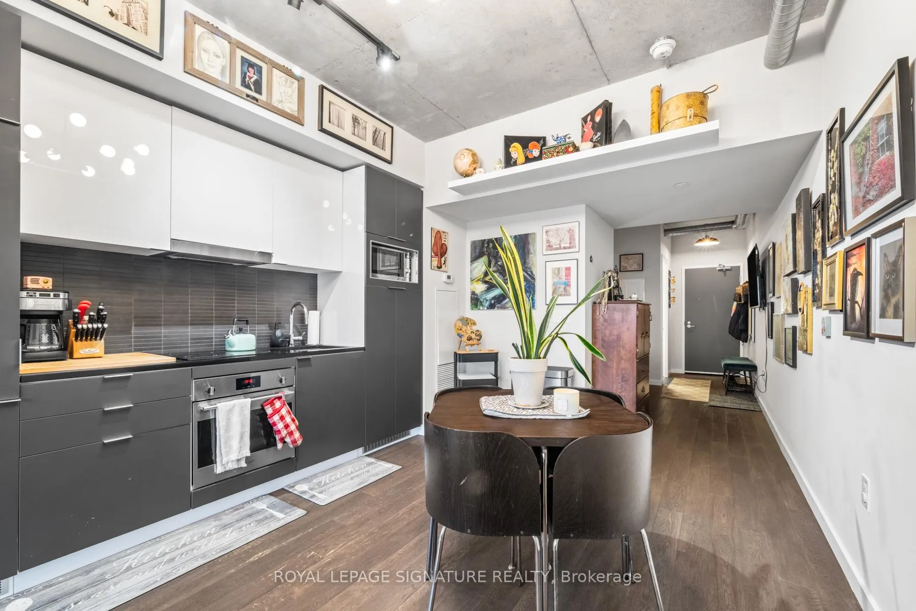 Photo 9 of Unit 802, 170 Bayview Avenue, Toronto, Moss Park — HOMEH