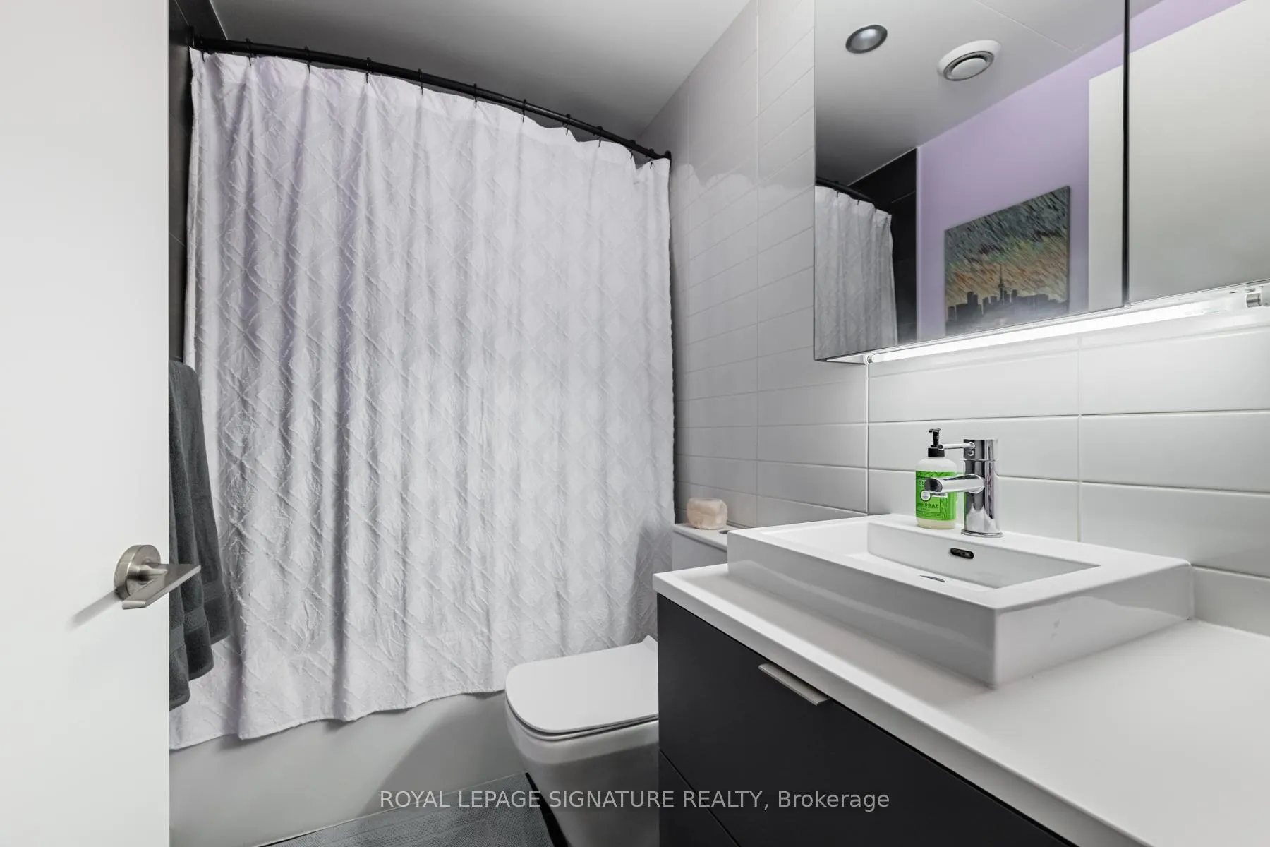 Photo 15 of Unit 802, 170 Bayview Avenue, Toronto, Moss Park — HOMEH