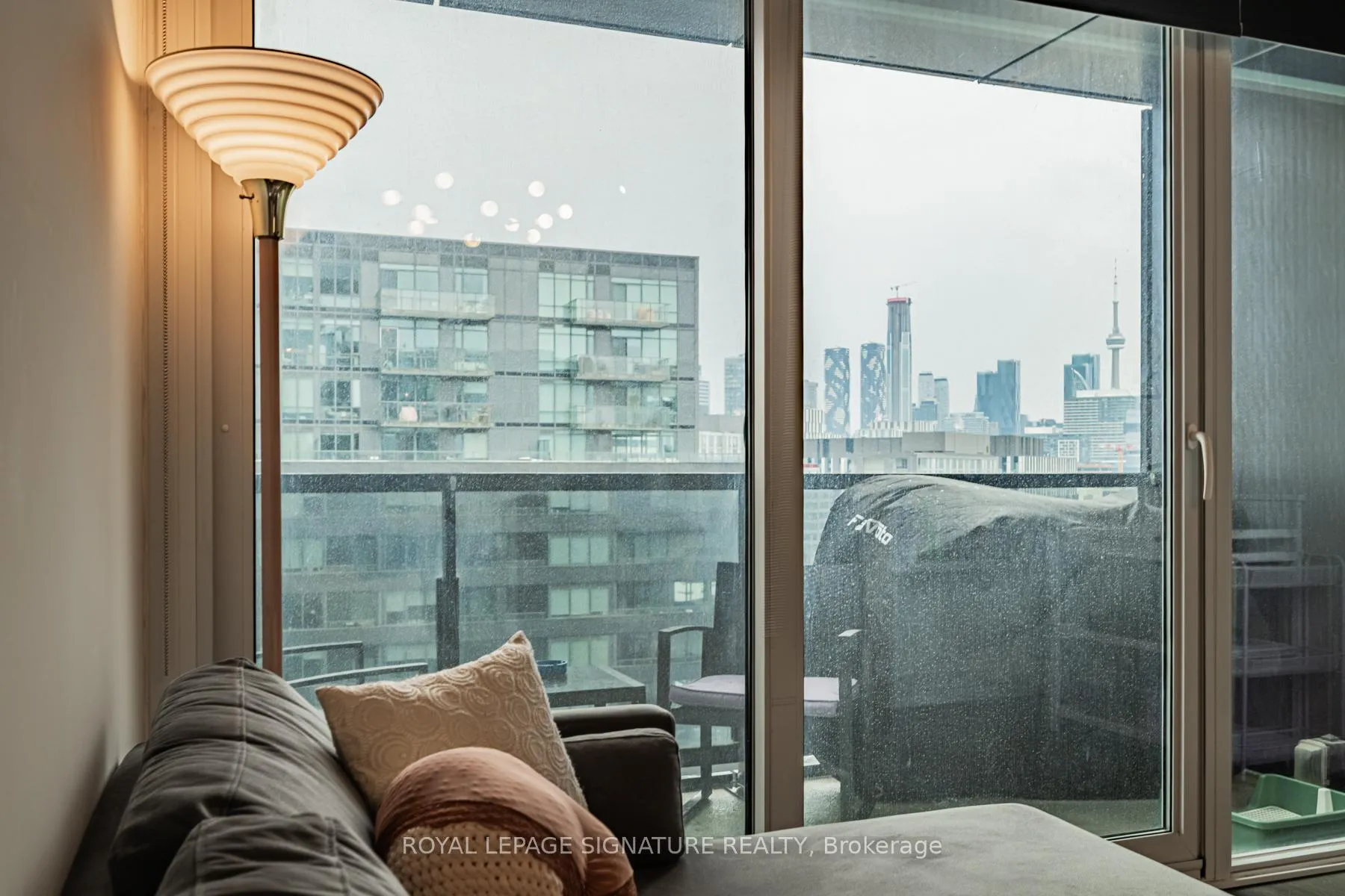 Photo 16 of Unit 802, 170 Bayview Avenue, Toronto, Moss Park — HOMEH
