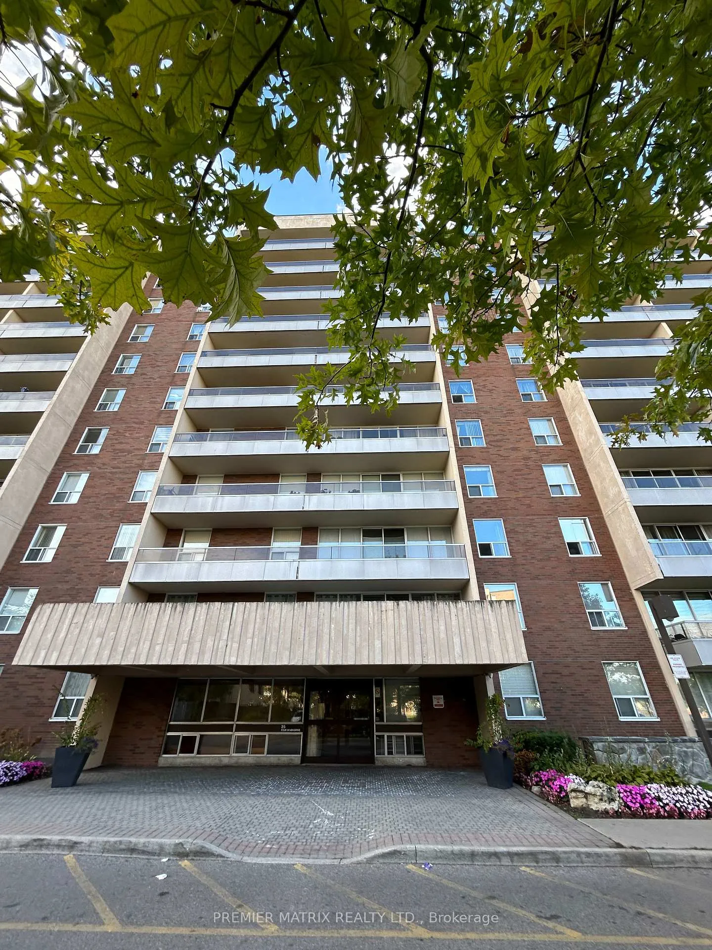 Photo 1 of Unit 404, 25 Four Winds Drive, North York, York University Heights — HOMEH