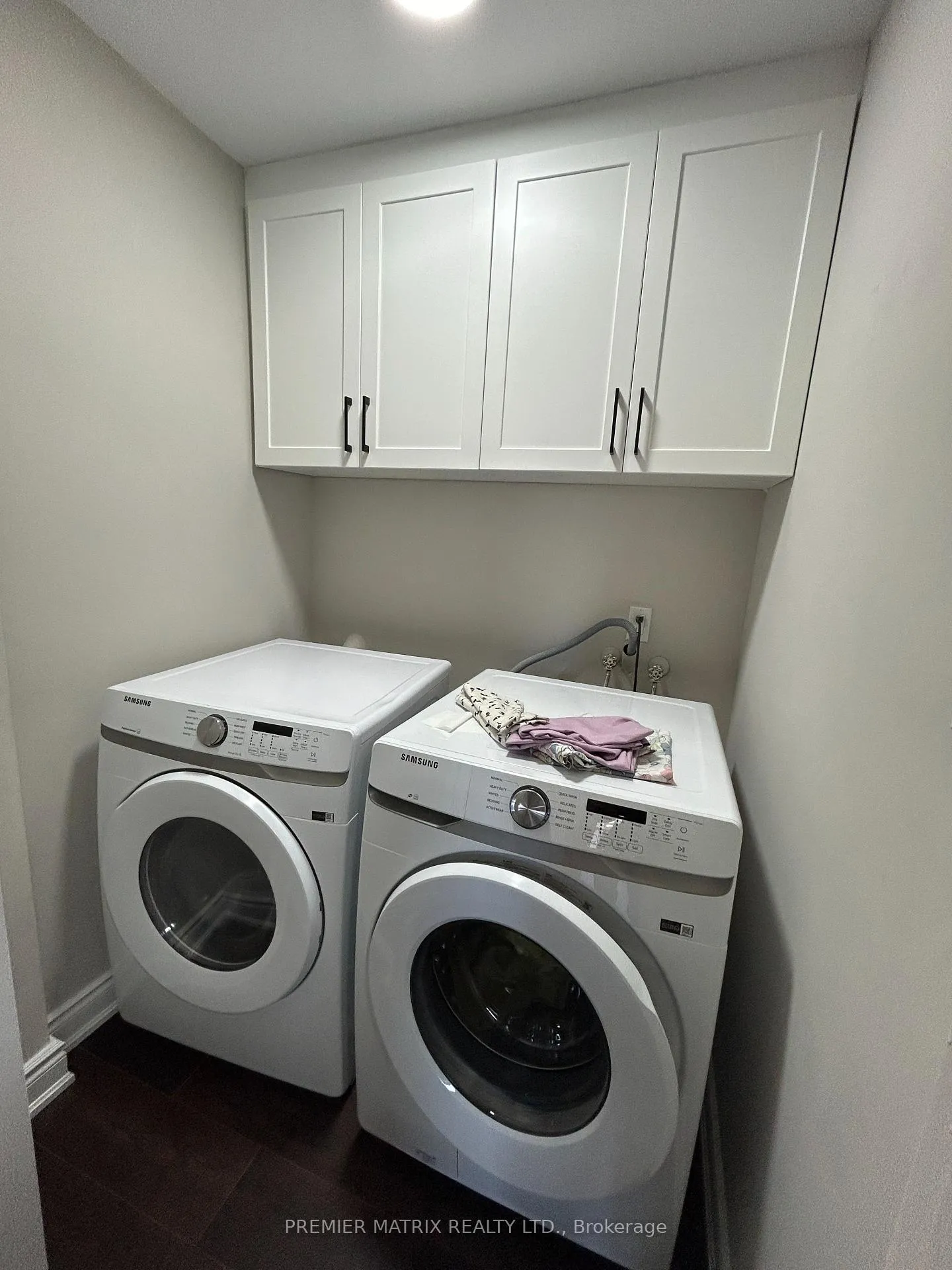 Photo 9 of Unit 404, 25 Four Winds Drive, North York, York University Heights — HOMEH