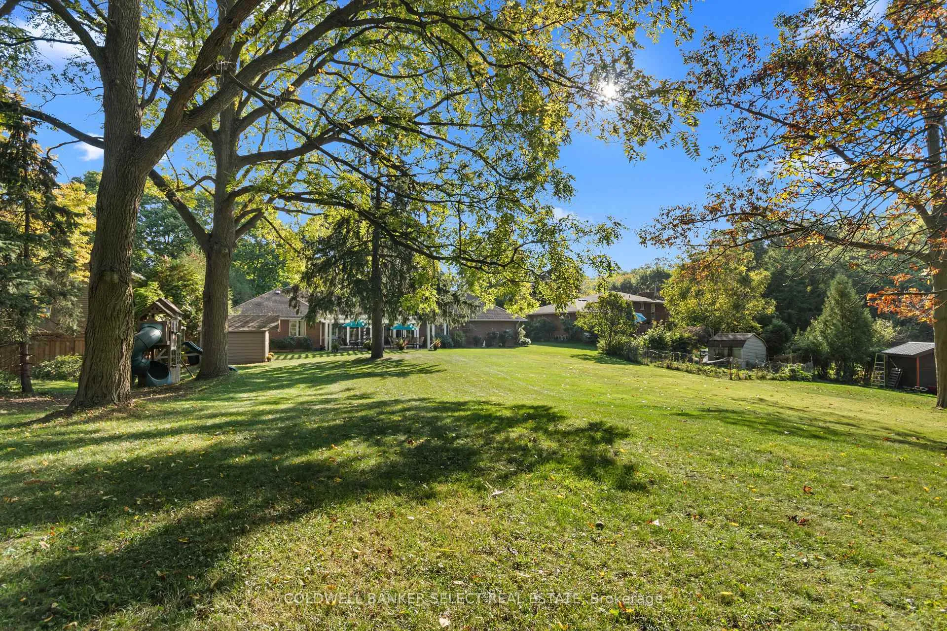 Photo 7 of 643 Hendry Lane, Hamilton, Ancaster — HOMEH