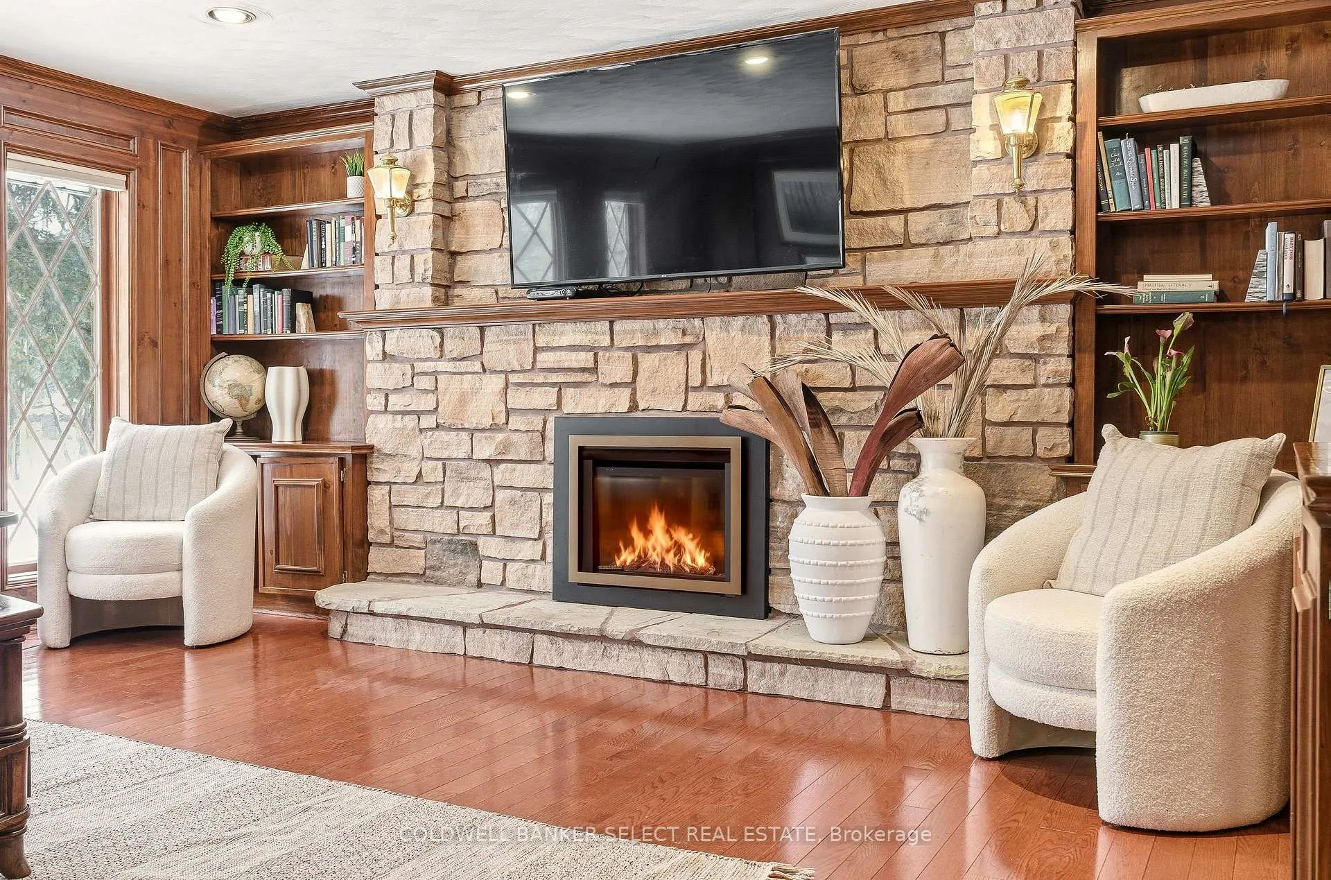 Photo 17 of 643 Hendry Lane, Hamilton, Ancaster — HOMEH