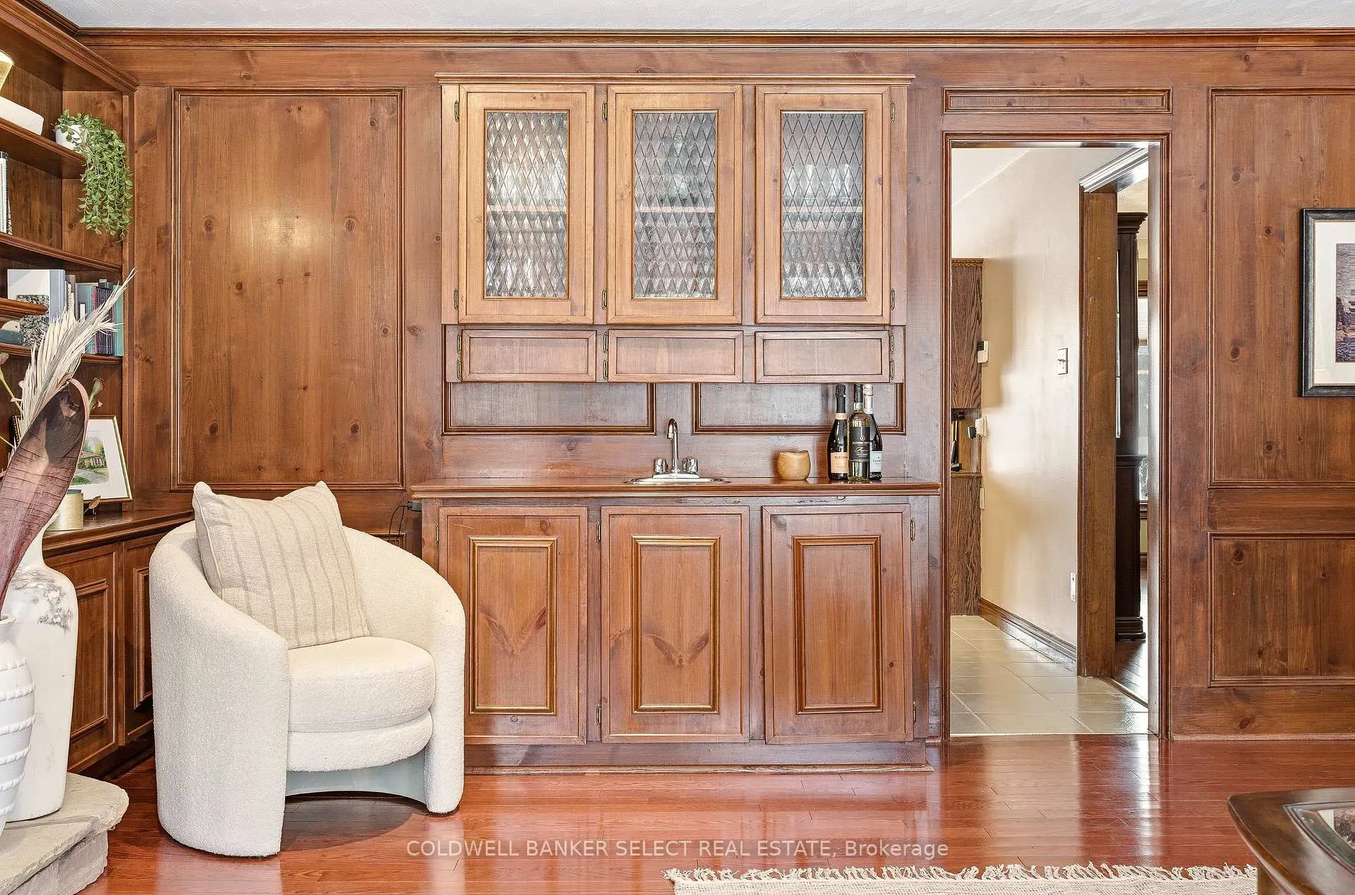 Photo 18 of 643 Hendry Lane, Hamilton, Ancaster — HOMEH