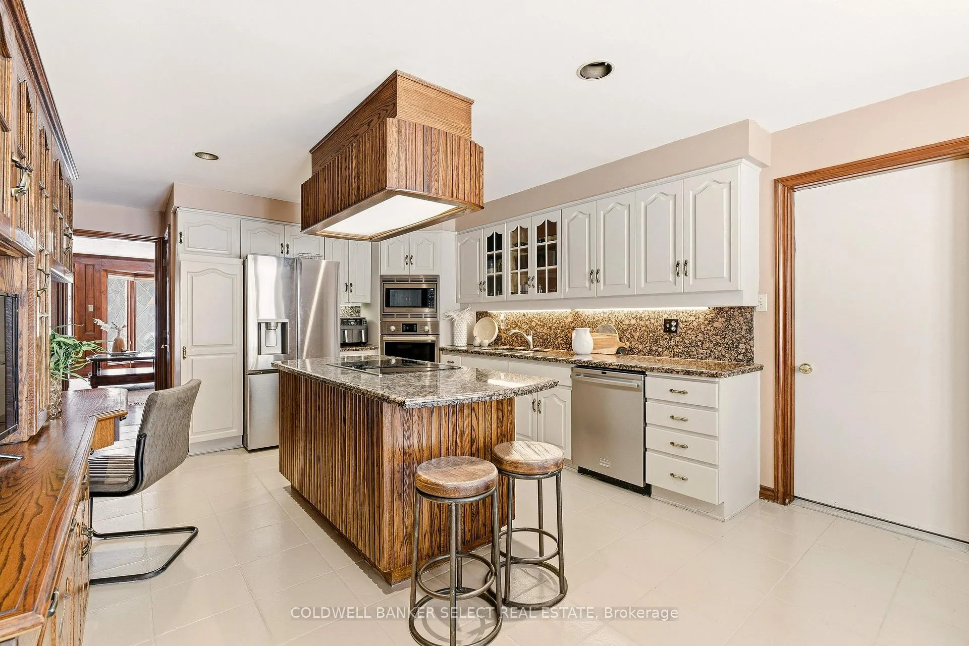 Photo 19 of 643 Hendry Lane, Hamilton, Ancaster — HOMEH