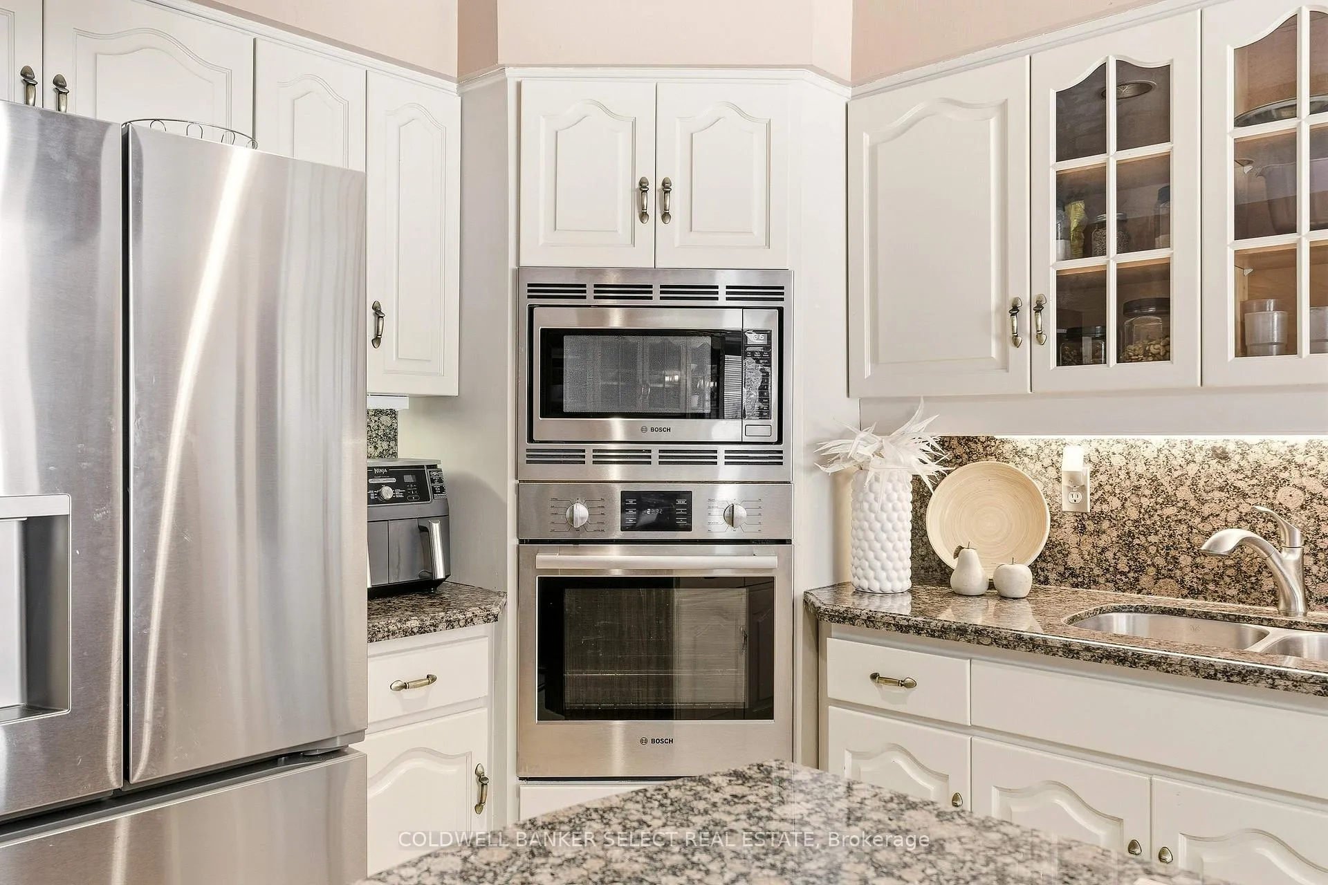 Photo 20 of 643 Hendry Lane, Hamilton, Ancaster — HOMEH