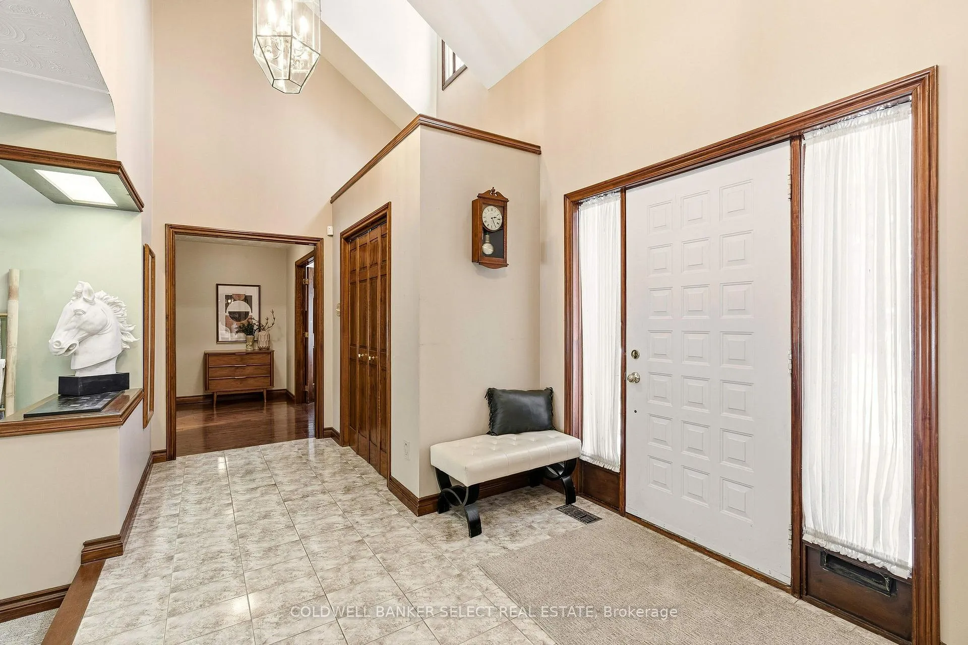 Photo 27 of 643 Hendry Lane, Hamilton, Ancaster — HOMEH