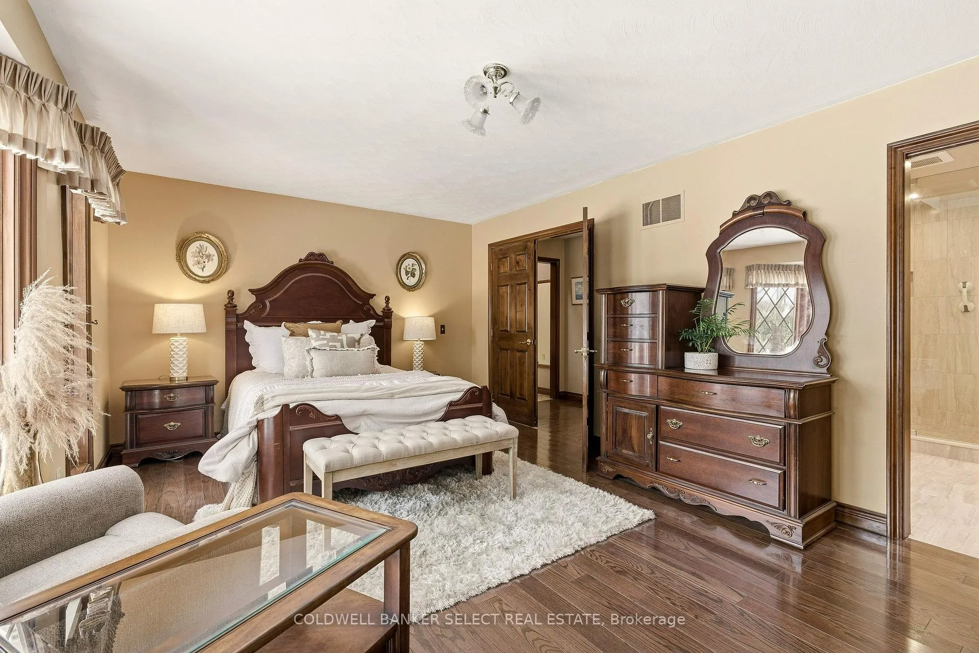 Photo 28 of 643 Hendry Lane, Hamilton, Ancaster — HOMEH