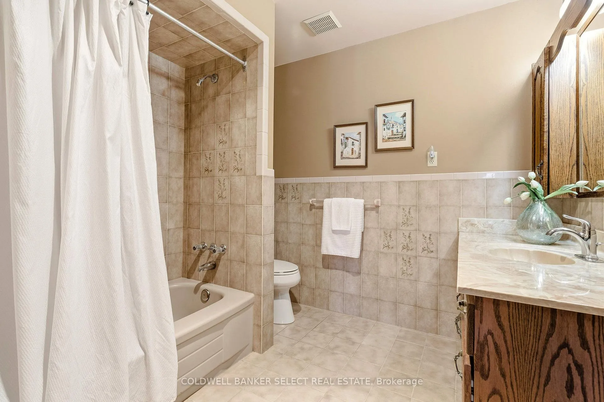 Photo 35 of 643 Hendry Lane, Hamilton, Ancaster — HOMEH