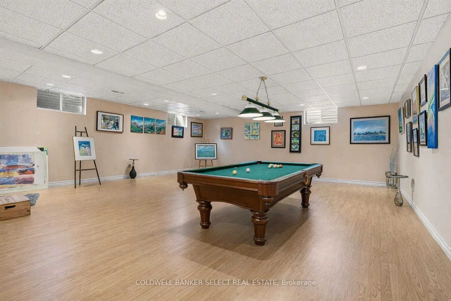 Photo 38 of 643 Hendry Lane, Hamilton, Ancaster — HOMEH