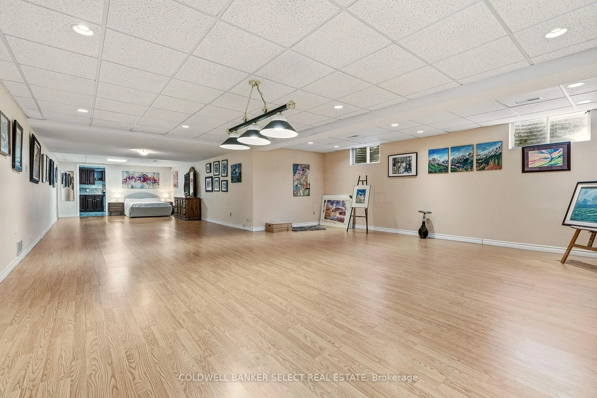 Photo 39 of 643 Hendry Lane, Hamilton, Ancaster — HOMEH