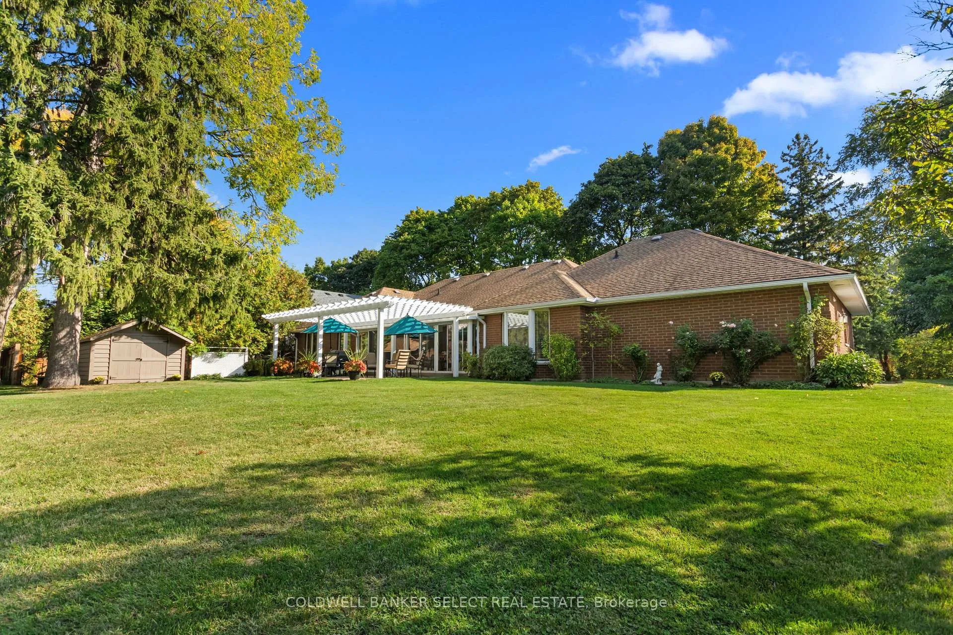 Photo 45 of 643 Hendry Lane, Hamilton, Ancaster — HOMEH