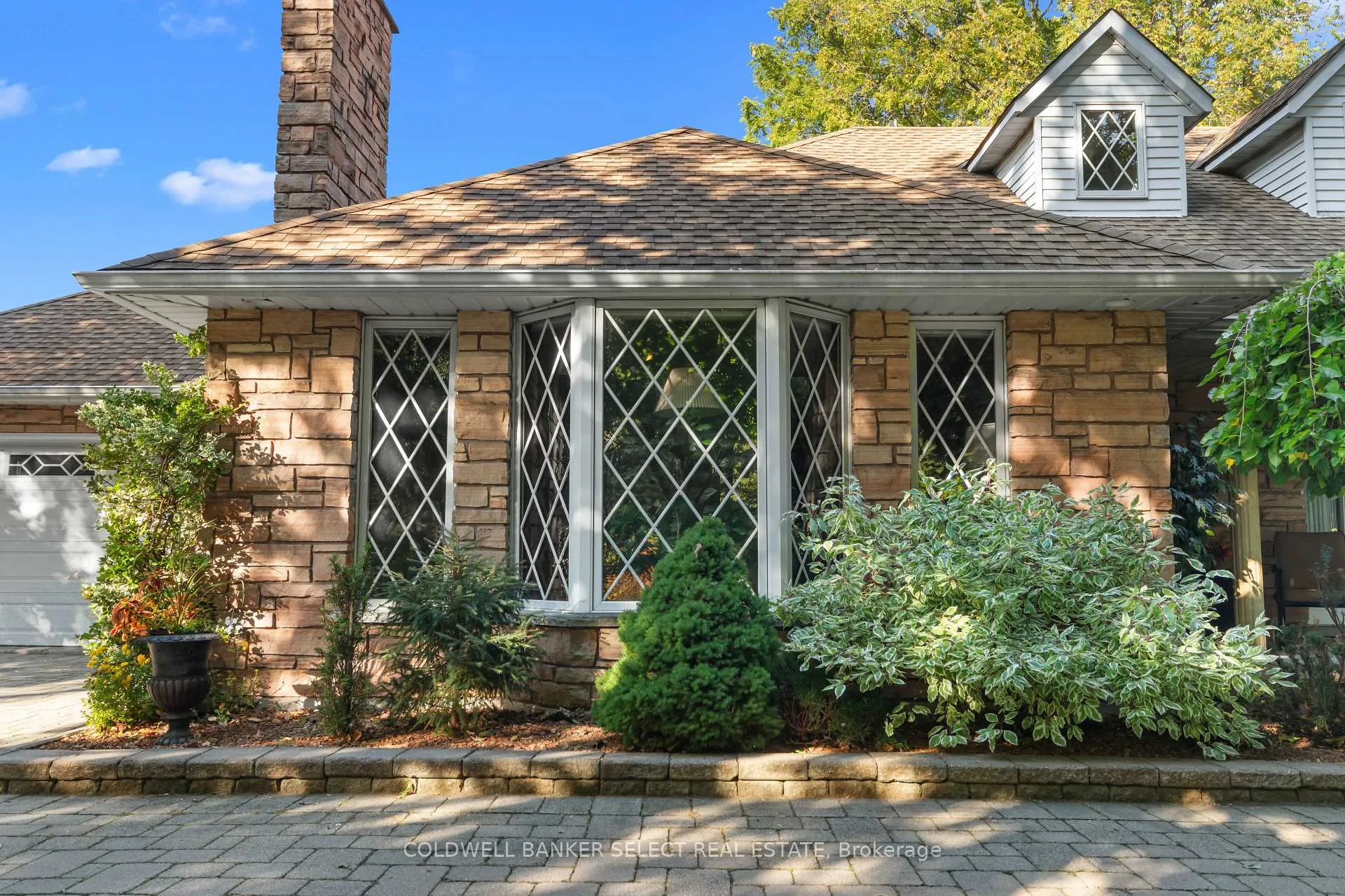 Photo 47 of 643 Hendry Lane, Hamilton, Ancaster — HOMEH