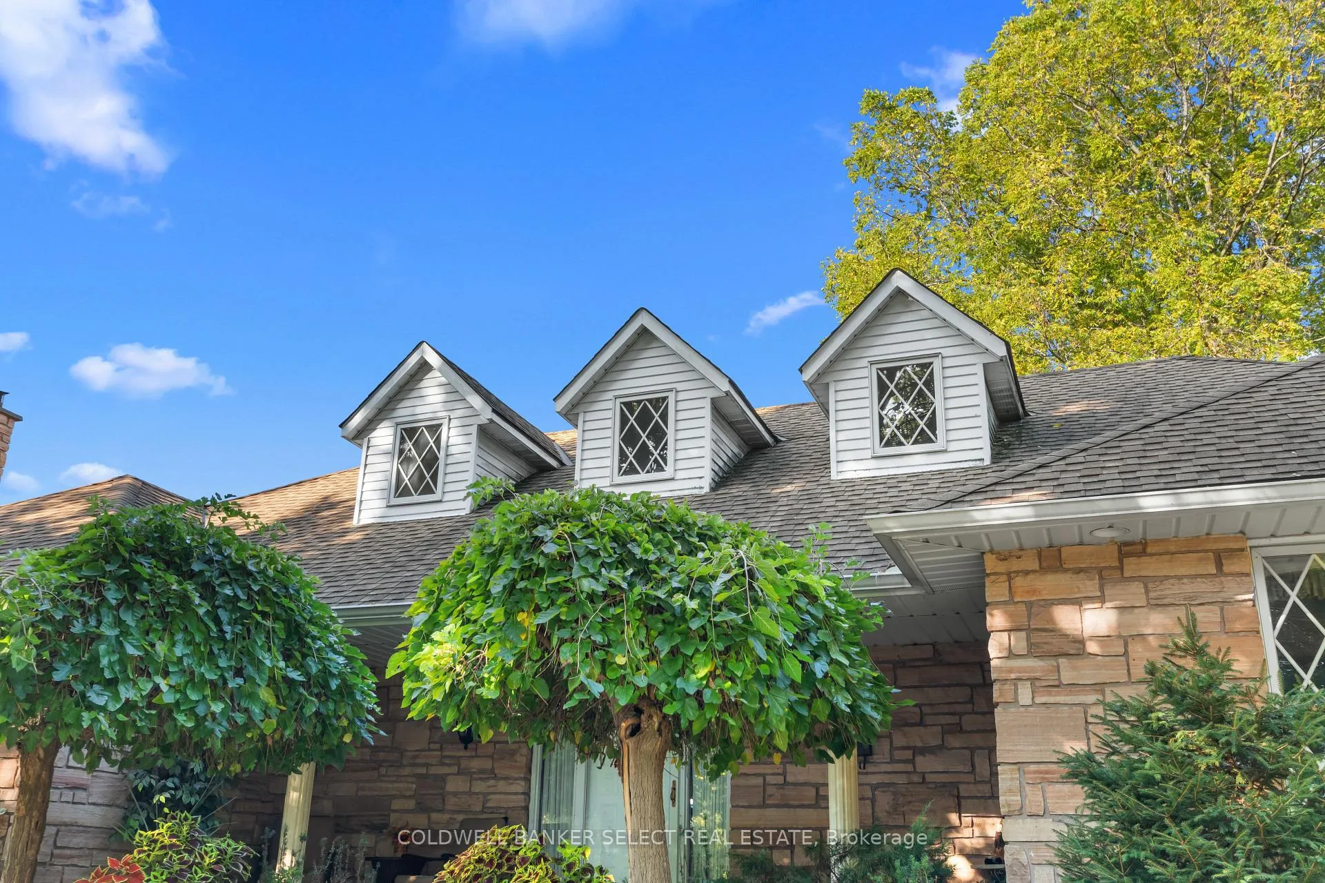 Photo 48 of 643 Hendry Lane, Hamilton, Ancaster — HOMEH