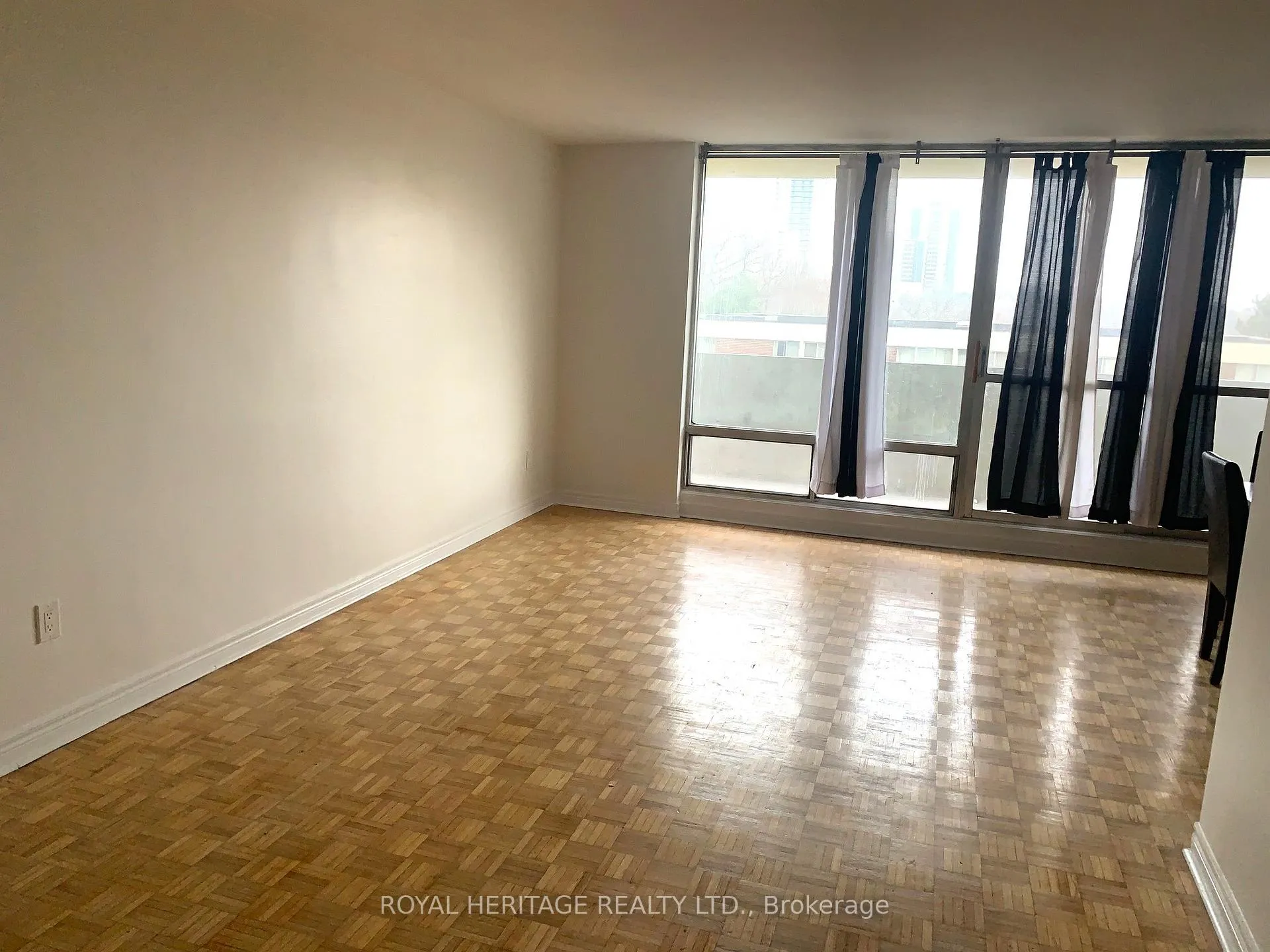 Photo 6 of Unit 314, 1 Massey Square, Toronto, Crescent Town — HOMEH
