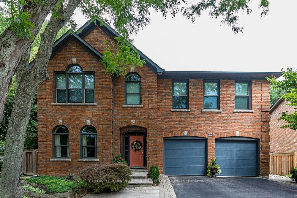 Photo 2 of 223 Briar Hill Crescent, Hamilton, Ancaster — HOMEH