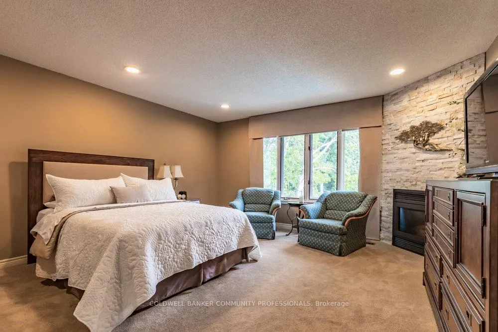 Photo 21 of 223 Briar Hill Crescent, Hamilton, Ancaster — HOMEH
