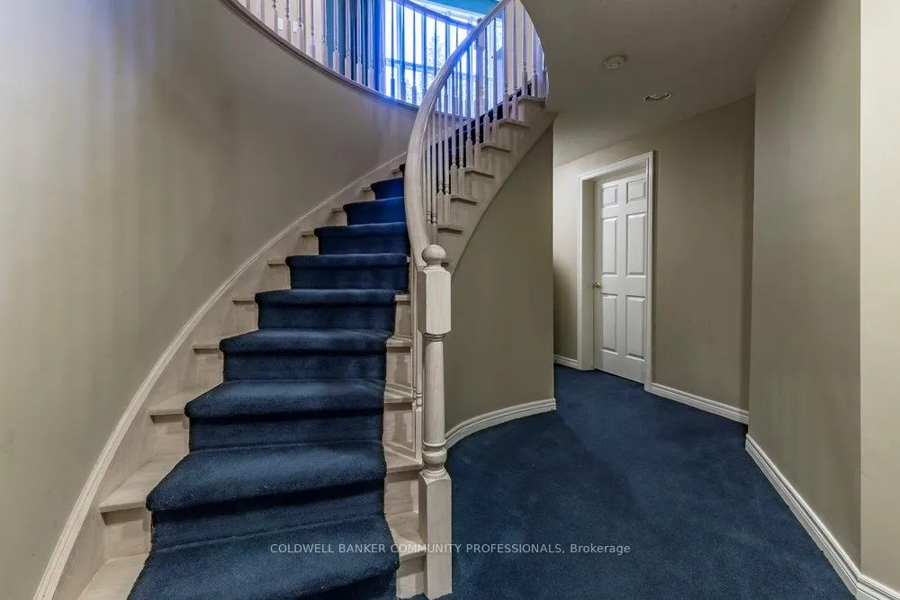 Photo 35 of 223 Briar Hill Crescent, Hamilton, Ancaster — HOMEH