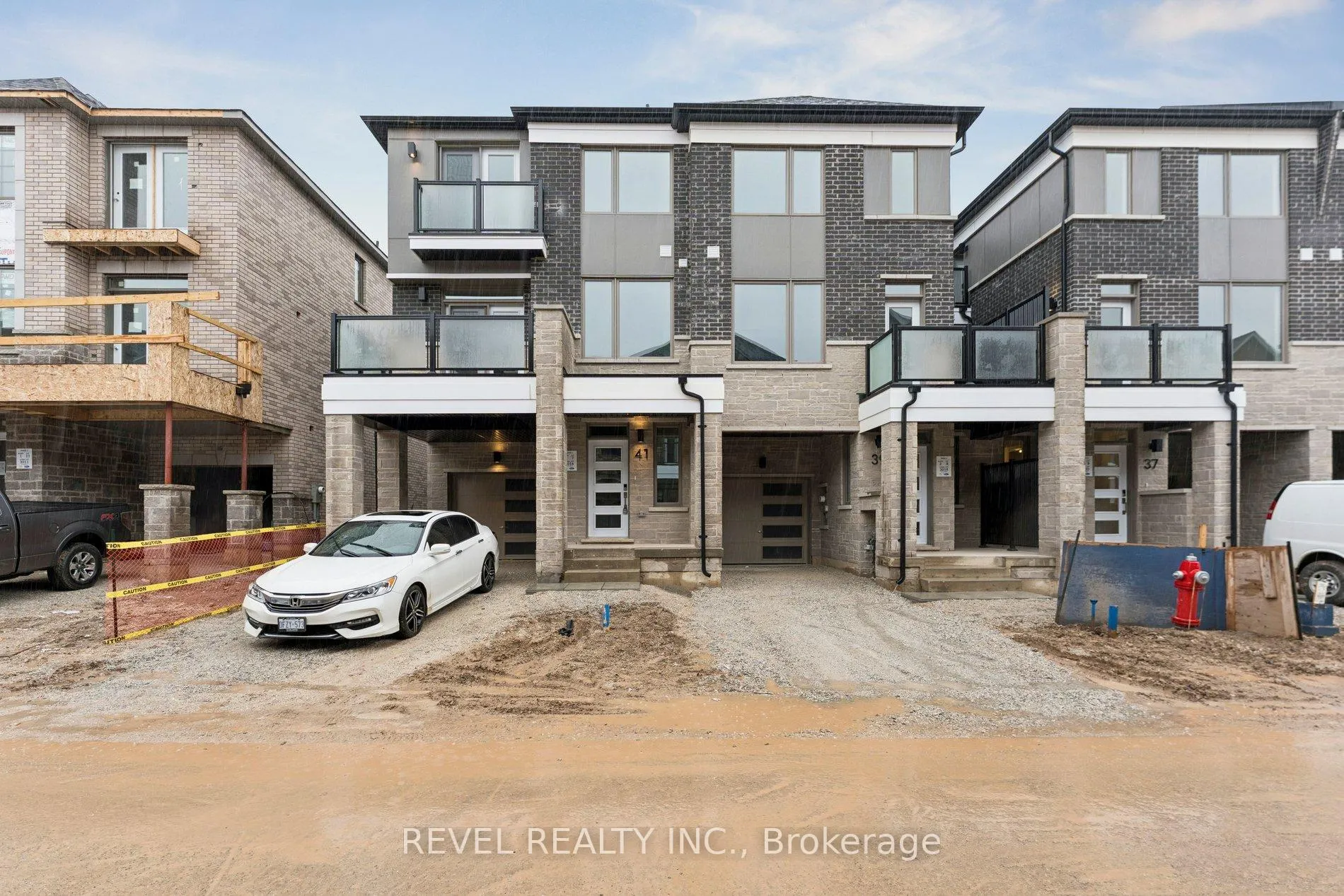 Photo 1 of 41 Vimy Ridge Road, Brampton, Northwest Brampton — HOMEH