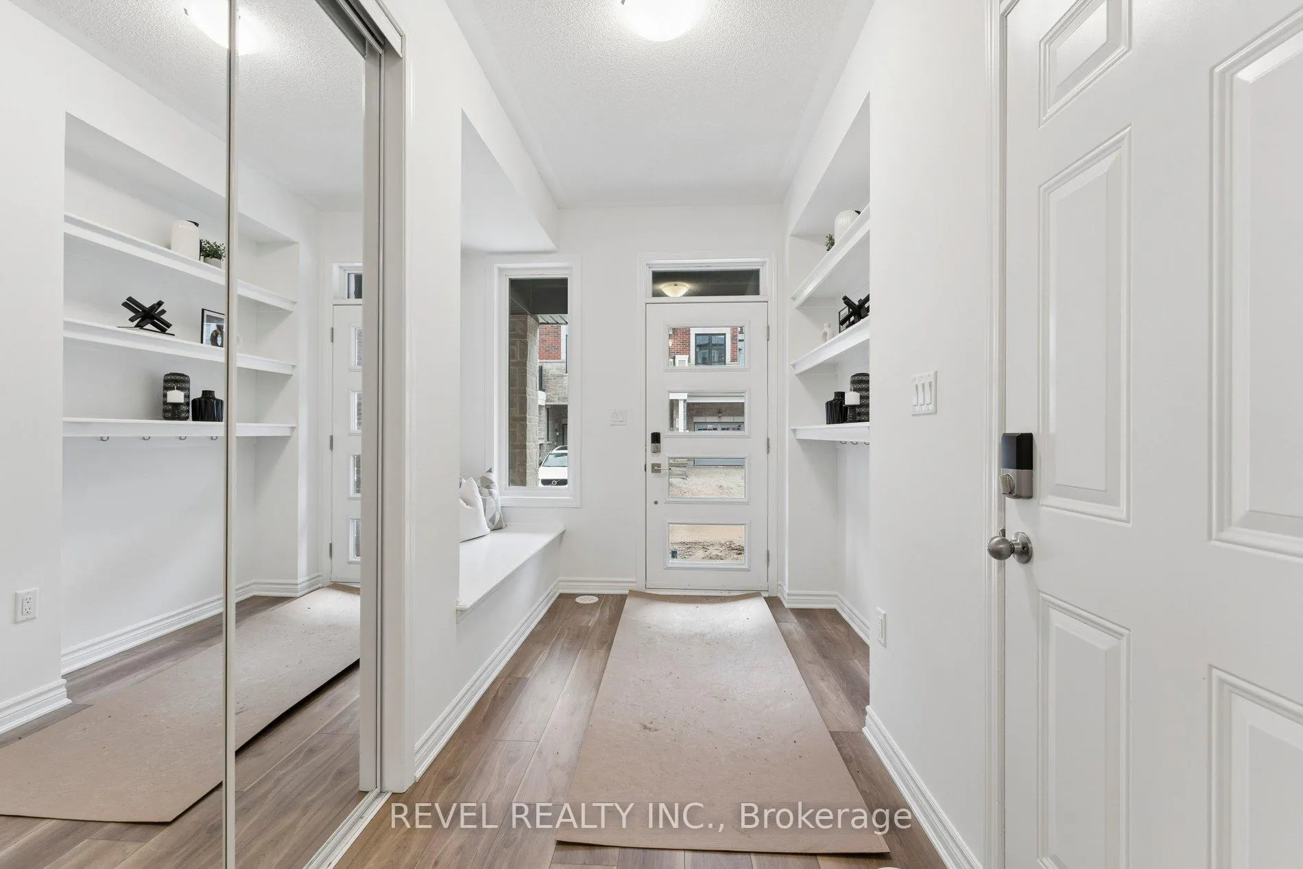 Photo 2 of 41 Vimy Ridge Road, Brampton, Northwest Brampton — HOMEH