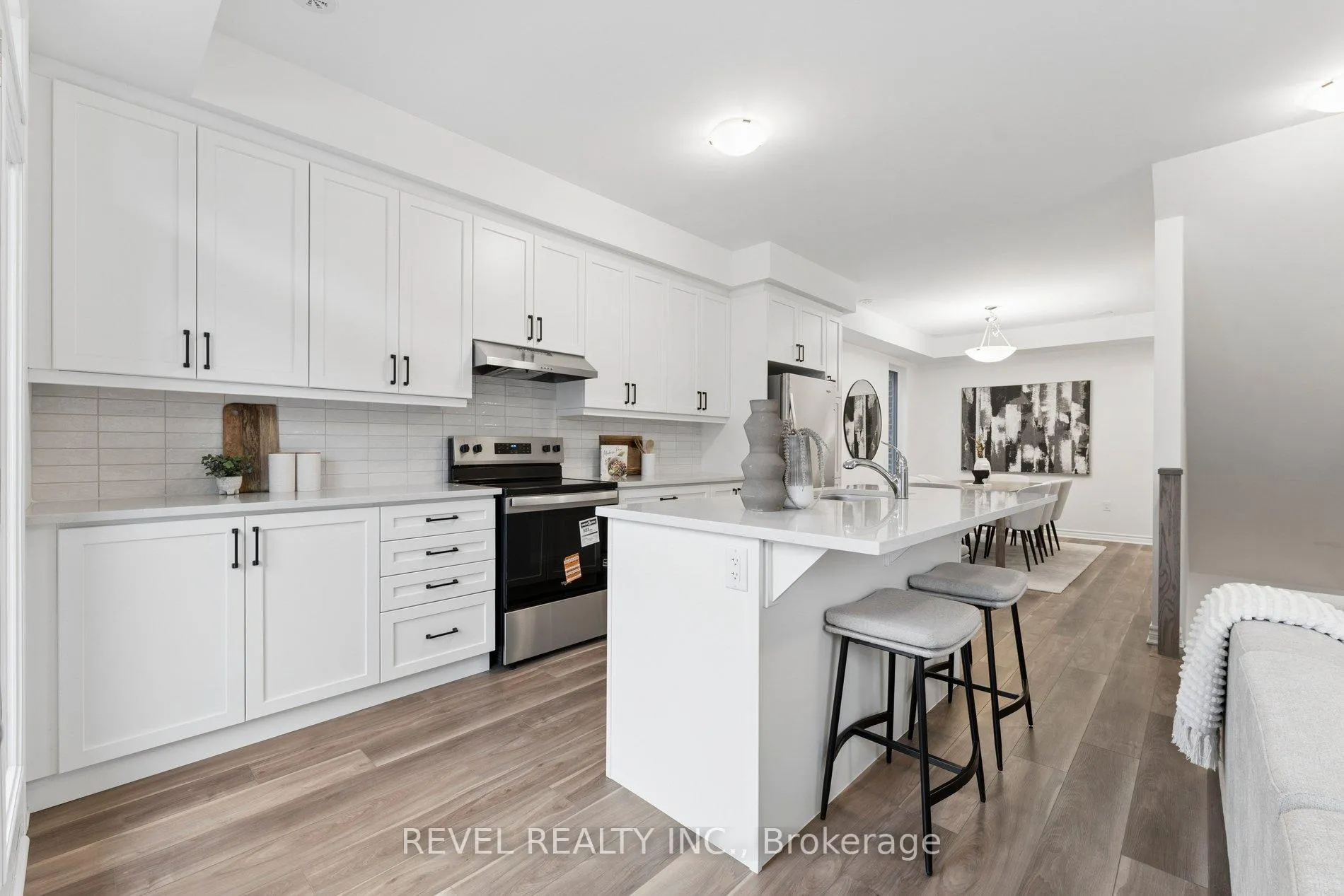 Photo 12 of 41 Vimy Ridge Road, Brampton, Northwest Brampton — HOMEH