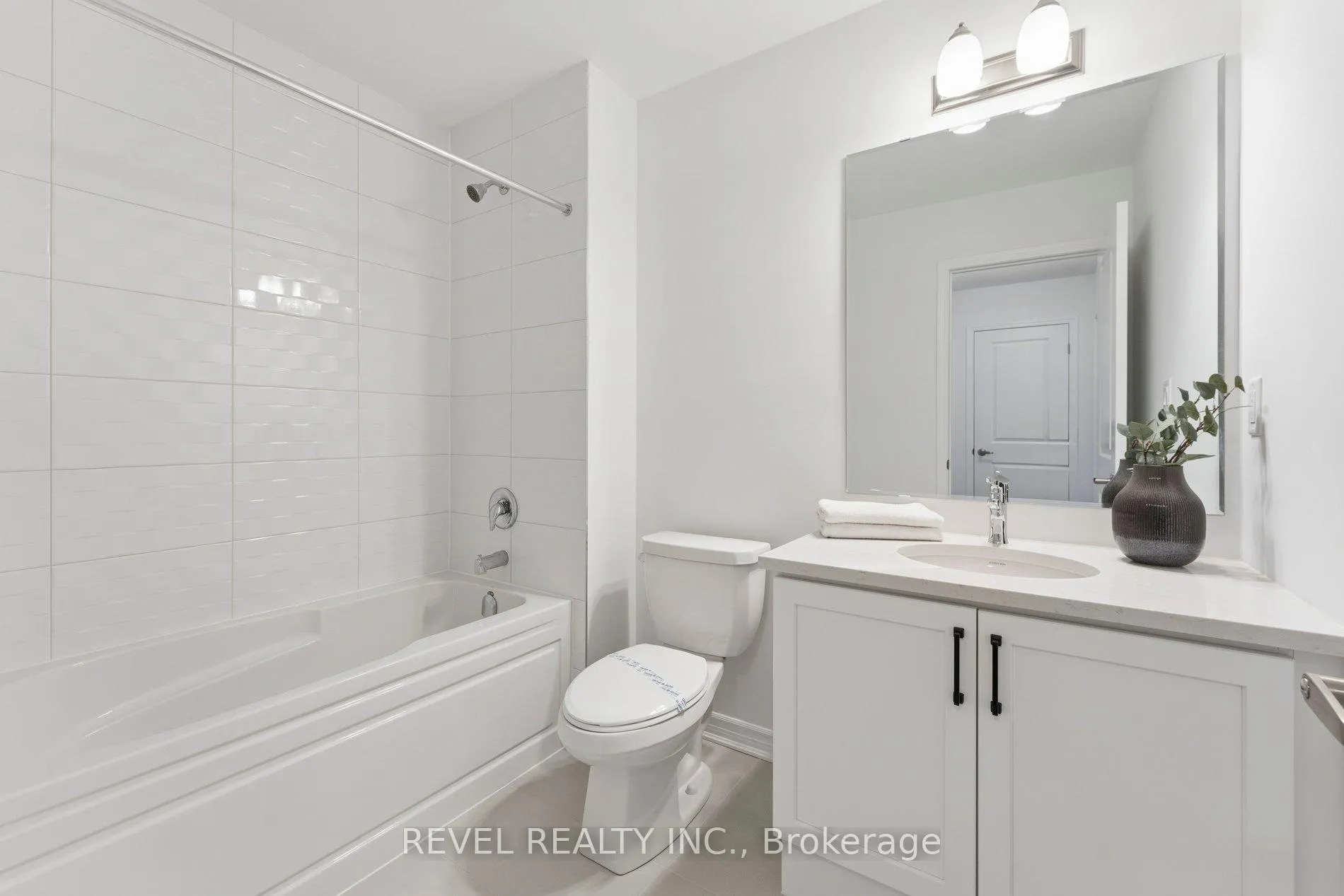 Photo 37 of 41 Vimy Ridge Road, Brampton, Northwest Brampton — HOMEH