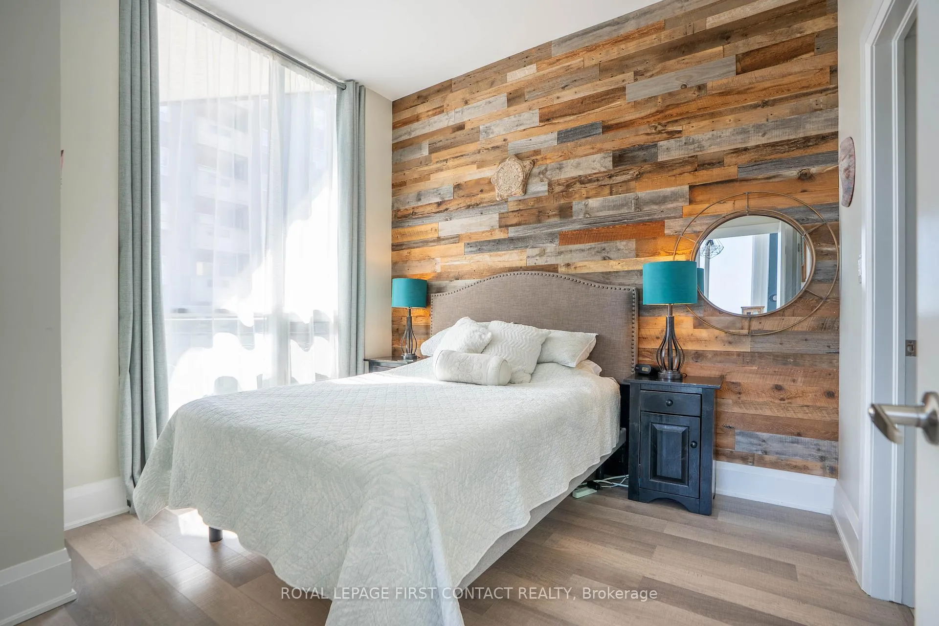 Photo 8 of Unit PH5, 111 Worsley Street, Barrie, City Centre — HOMEH