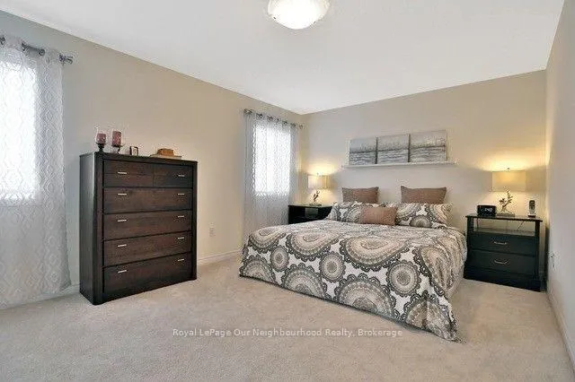 Photo 12 of 173 Stillwater Crescent, Hamilton, Waterdown — HOMEH