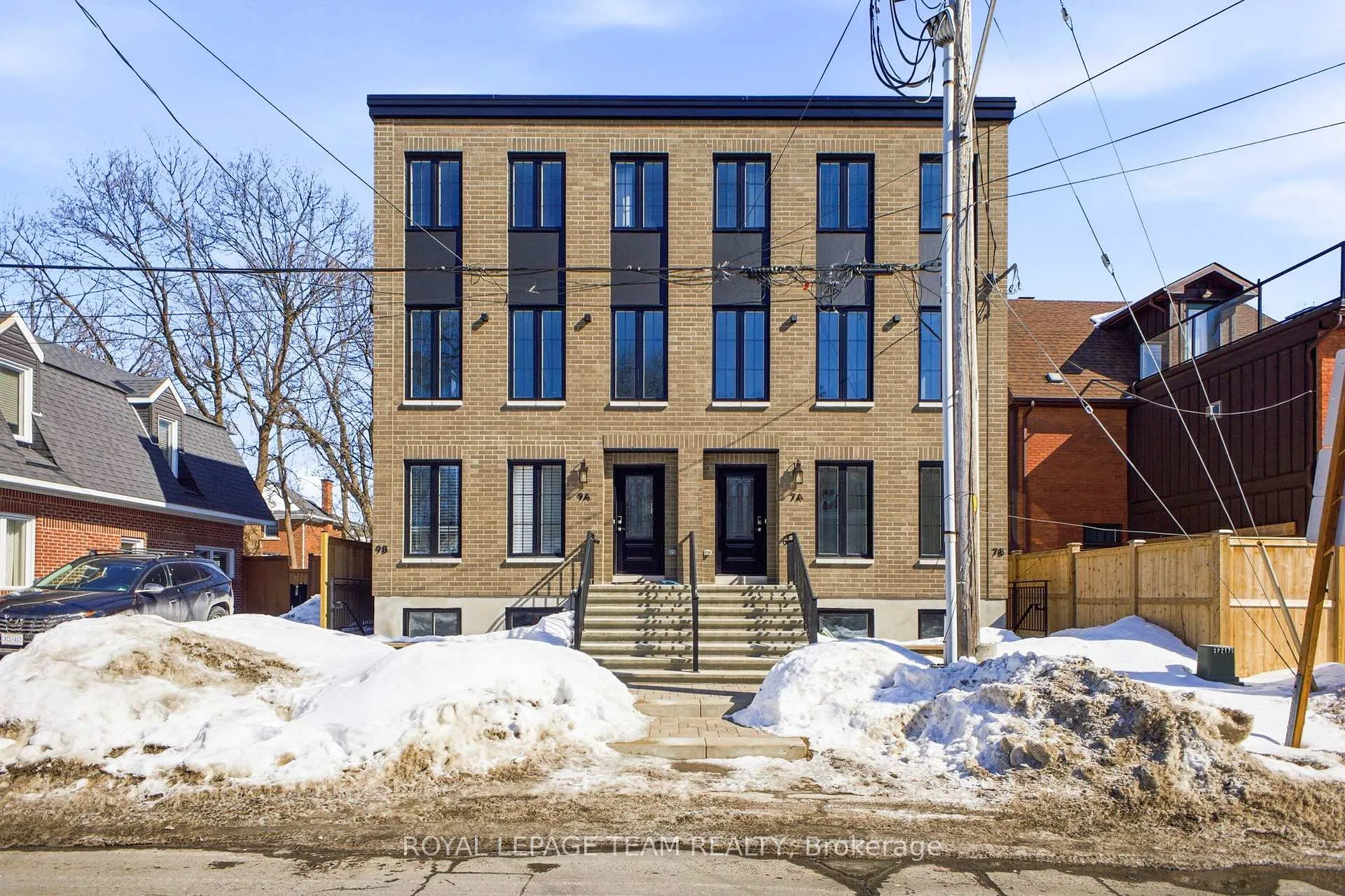 Front of Unit A, 7 Gwynne Avenue