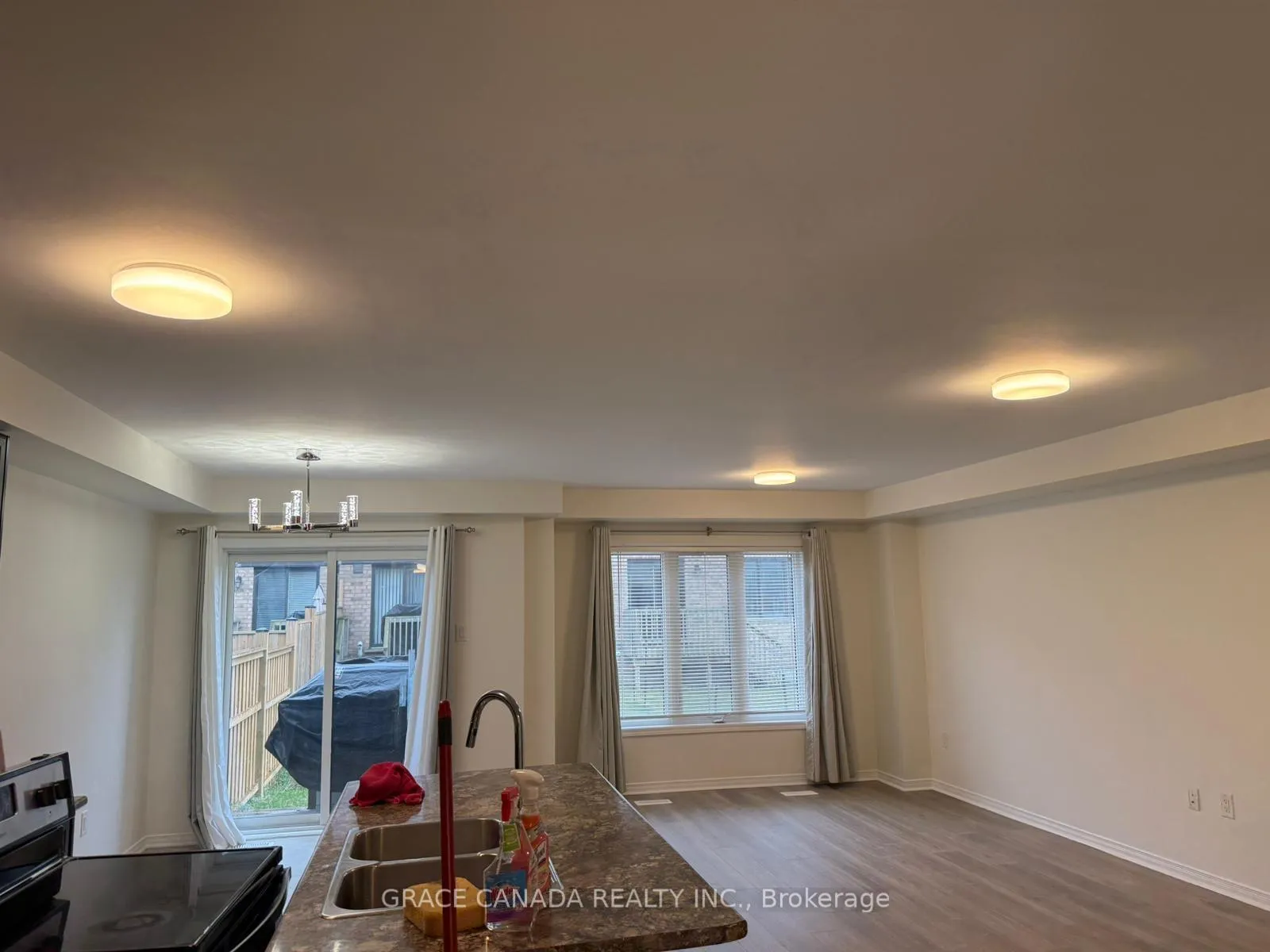 Photo 23 of 71 Bedrock Drive, Hamilton, Stoney Creek — HOMEH