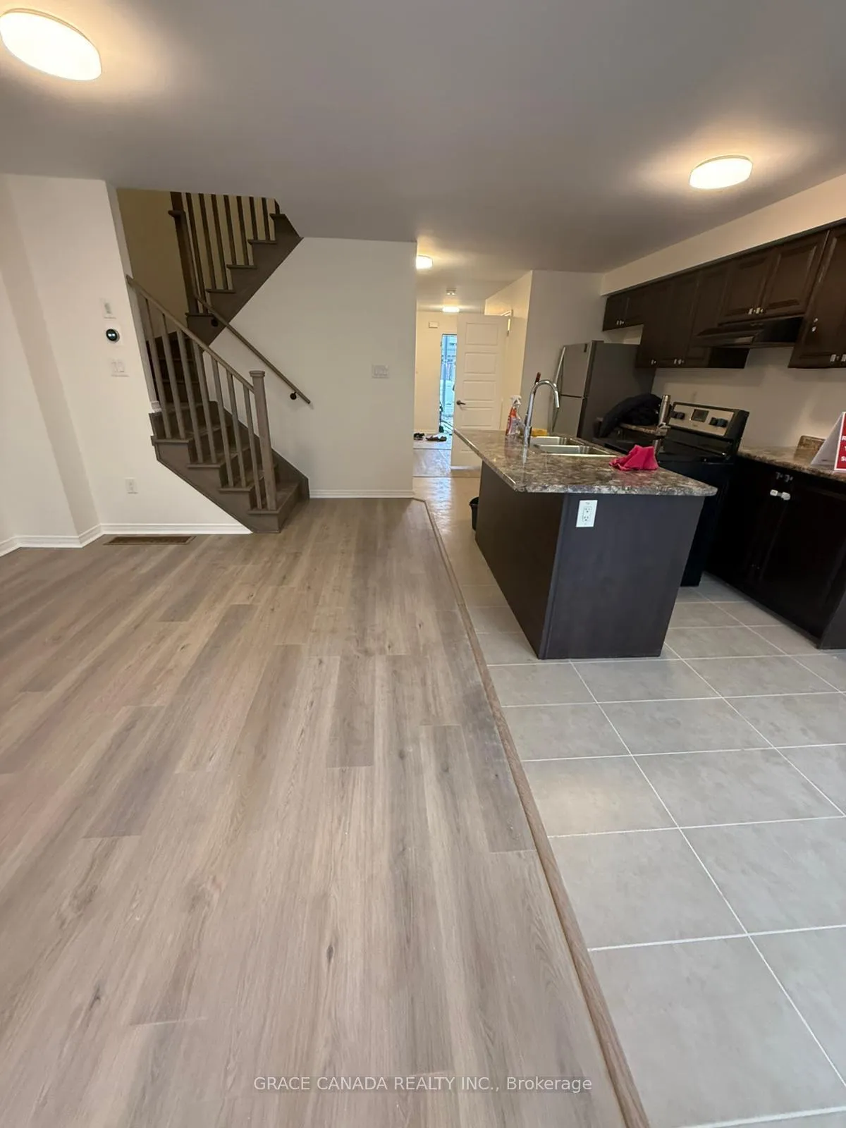 Photo 24 of 71 Bedrock Drive, Hamilton, Stoney Creek — HOMEH