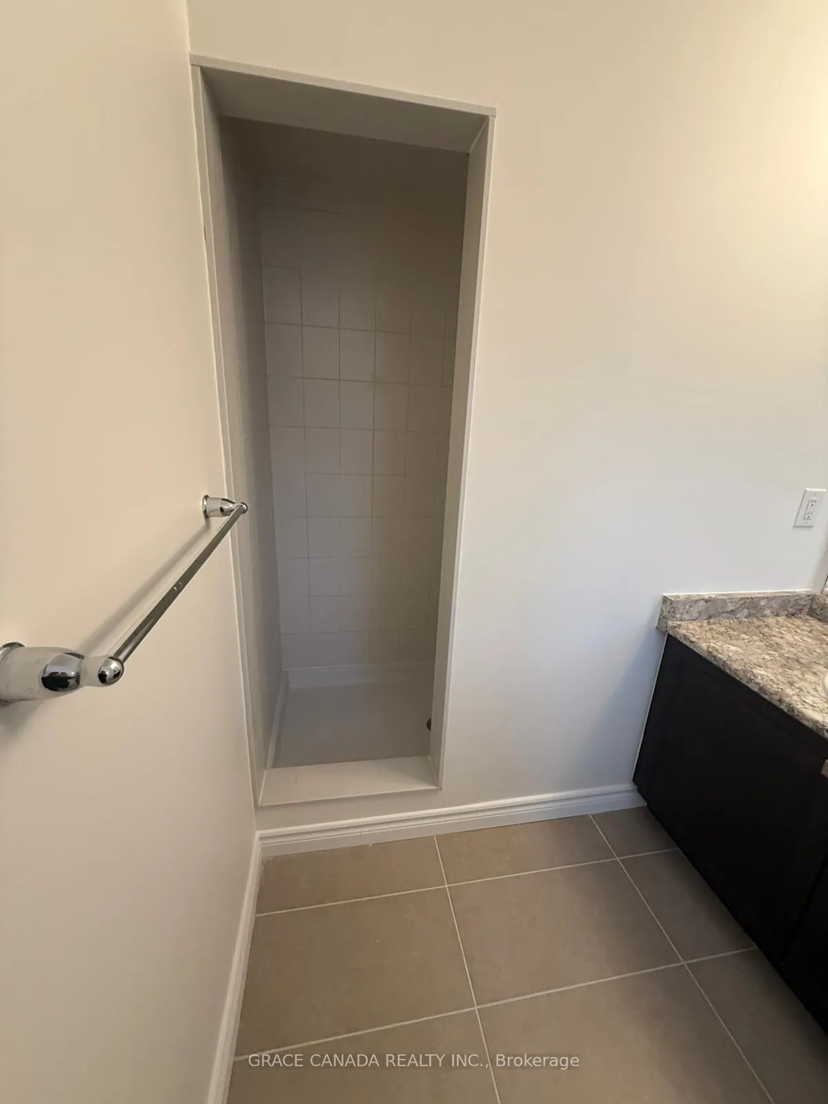 Photo 27 of 71 Bedrock Drive, Hamilton, Stoney Creek — HOMEH