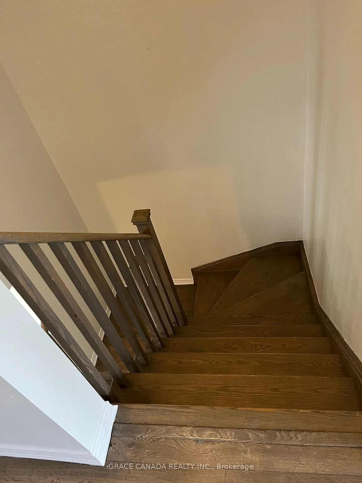Photo 28 of 71 Bedrock Drive, Hamilton, Stoney Creek — HOMEH