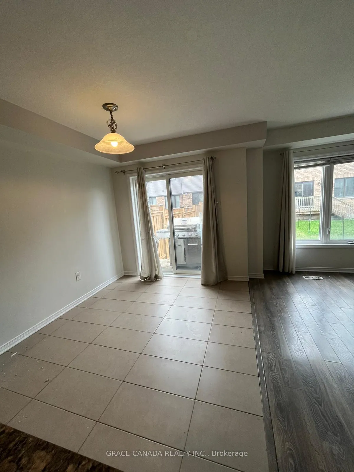 Photo 30 of 71 Bedrock Drive, Hamilton, Stoney Creek — HOMEH