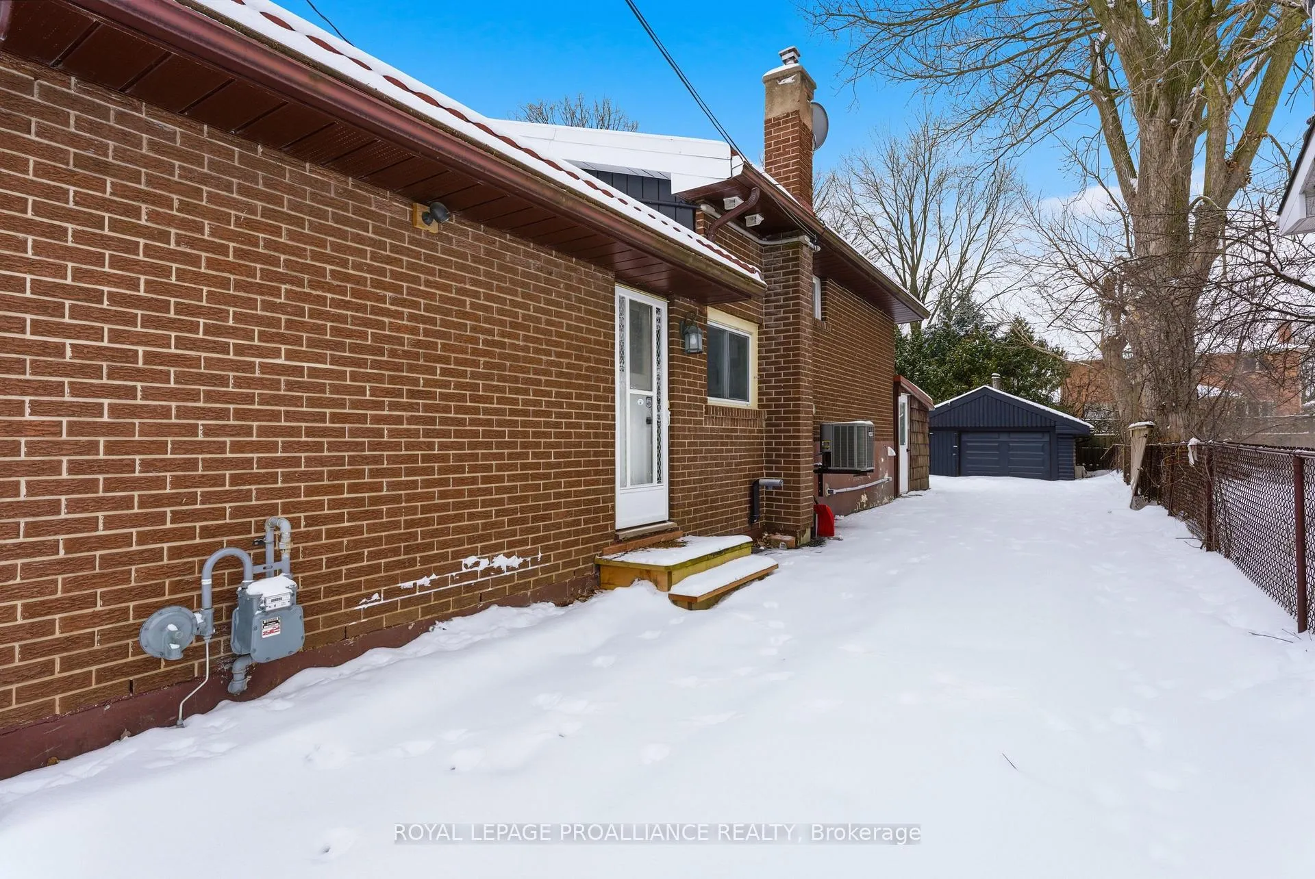 Photo 2 of 94 Rollins Drive, Belleville, Belleville Ward — HOMEH