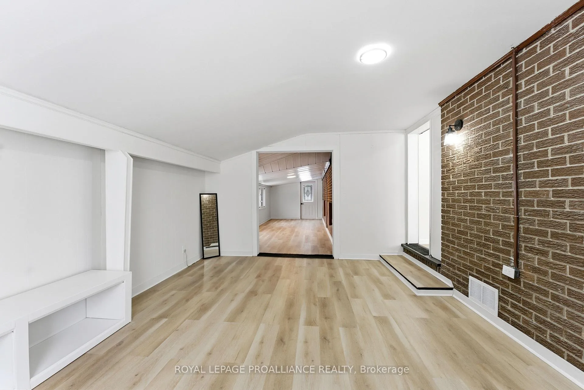 Photo 9 of 94 Rollins Drive, Belleville, Belleville Ward — HOMEH