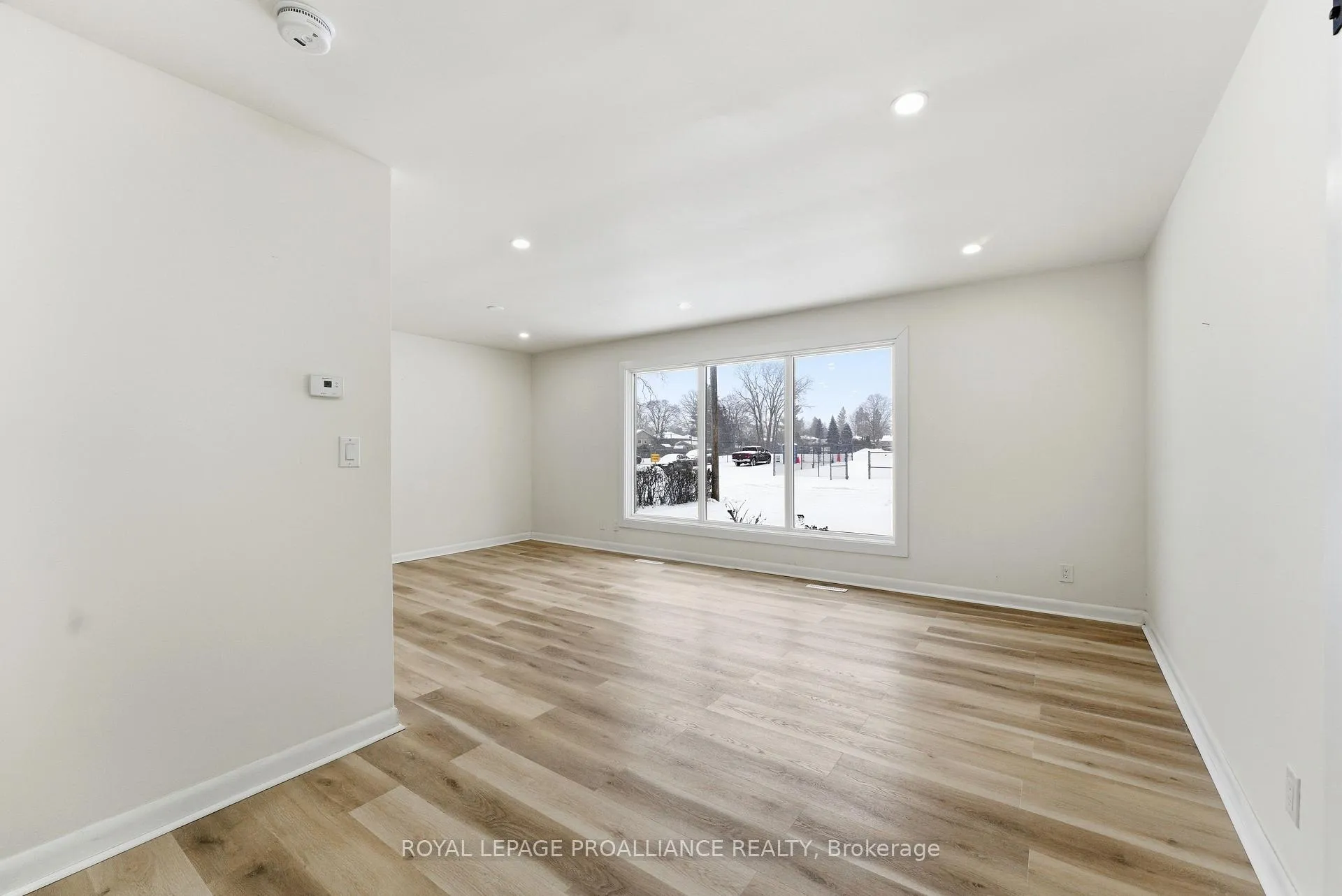 Photo 10 of 94 Rollins Drive, Belleville, Belleville Ward — HOMEH