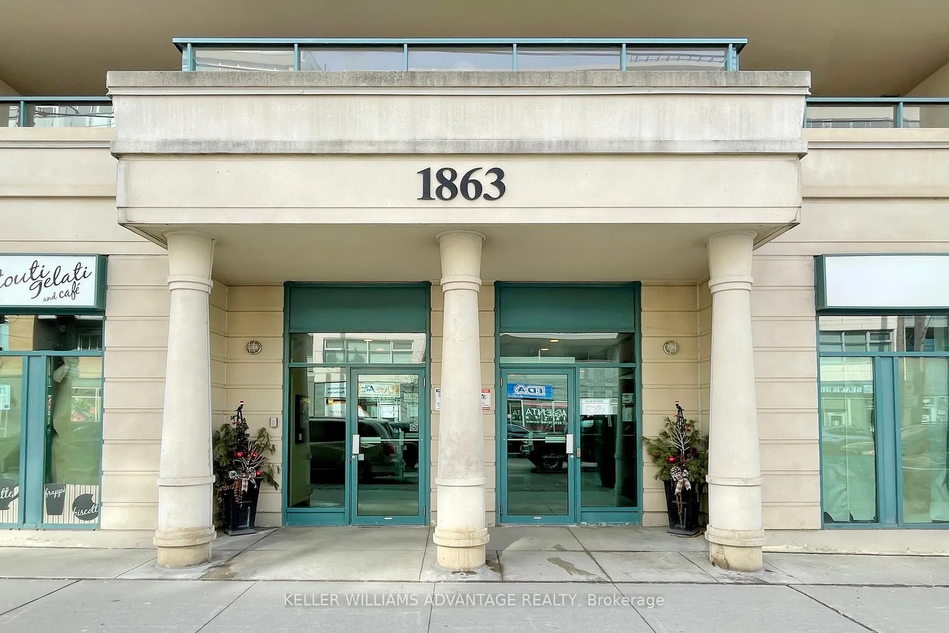 Photo 2 of Unit 405, 1863 Queen Street E, Toronto, The Beaches — HOMEH