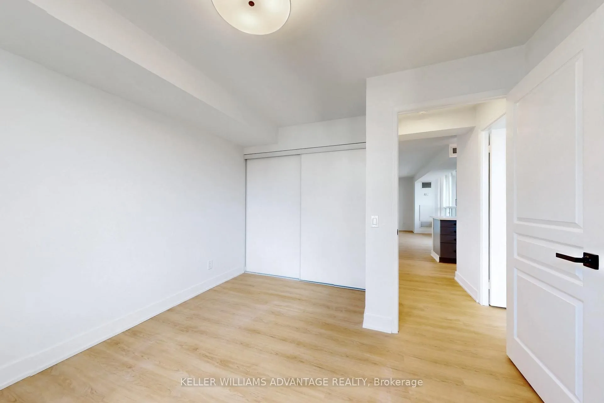 Photo 21 of Unit 405, 1863 Queen Street E, Toronto, The Beaches — HOMEH