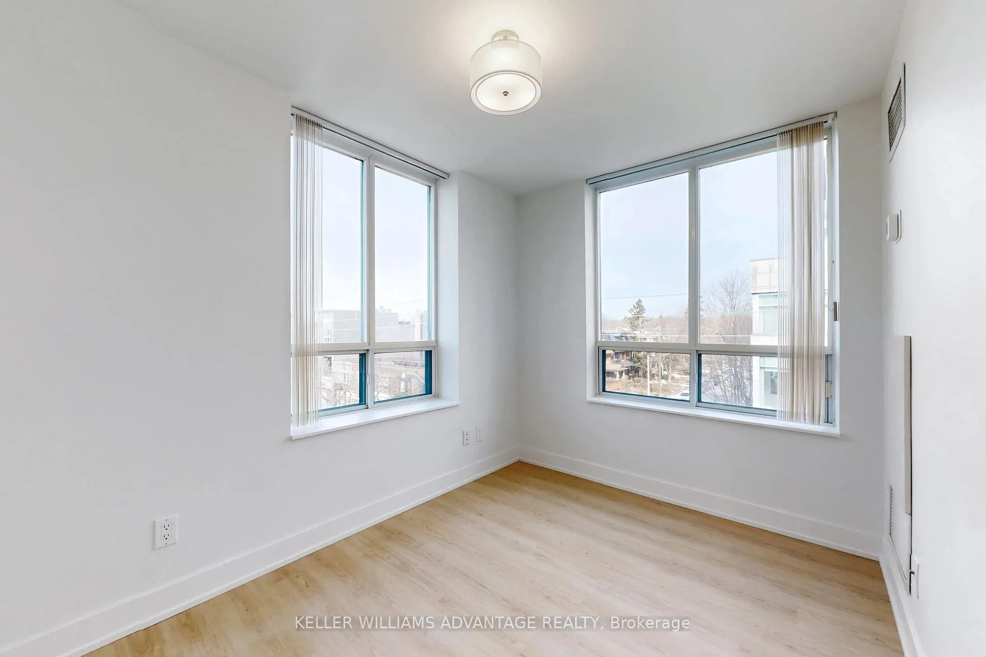Photo 23 of Unit 405, 1863 Queen Street E, Toronto, The Beaches — HOMEH