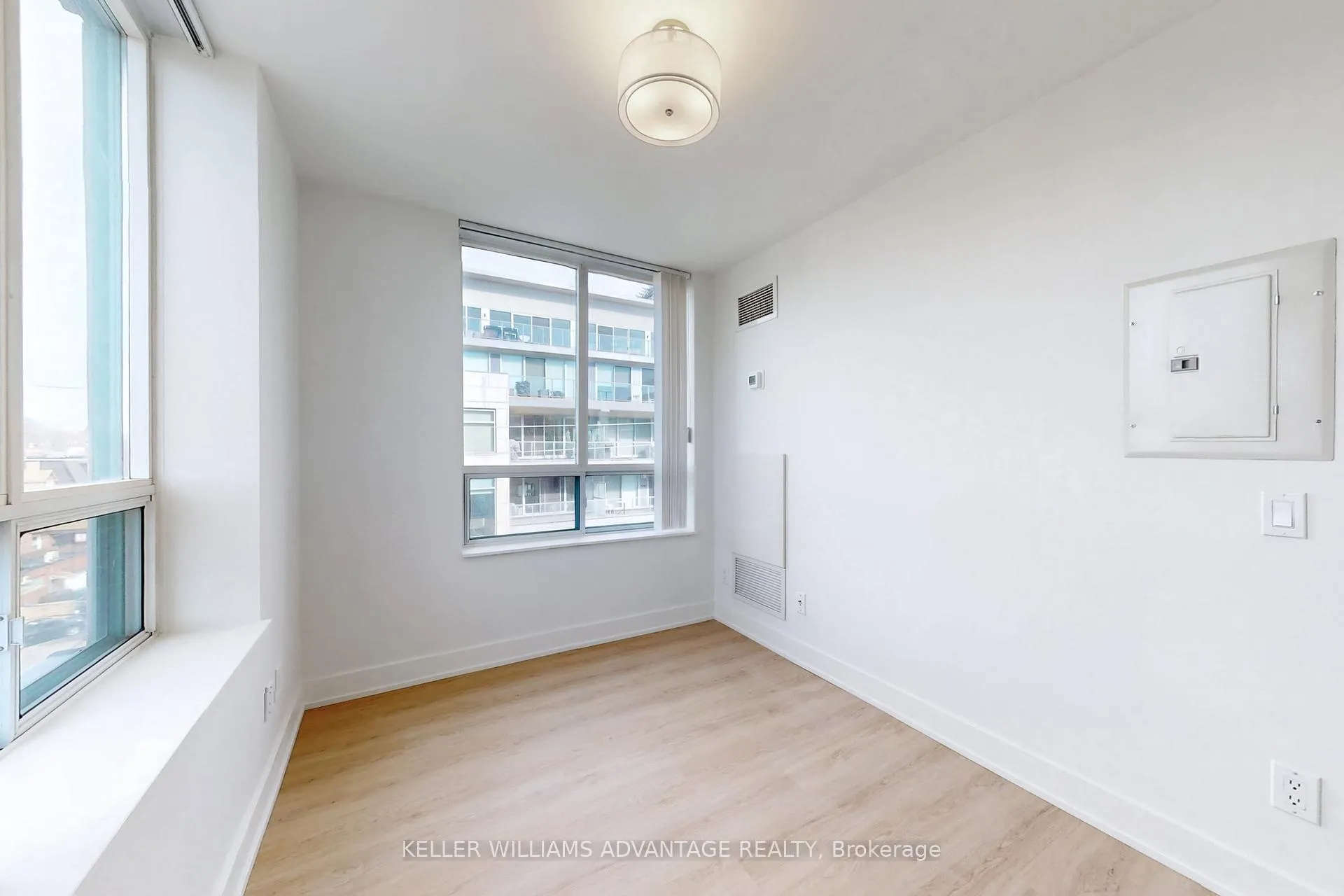 Photo 24 of Unit 405, 1863 Queen Street E, Toronto, The Beaches — HOMEH