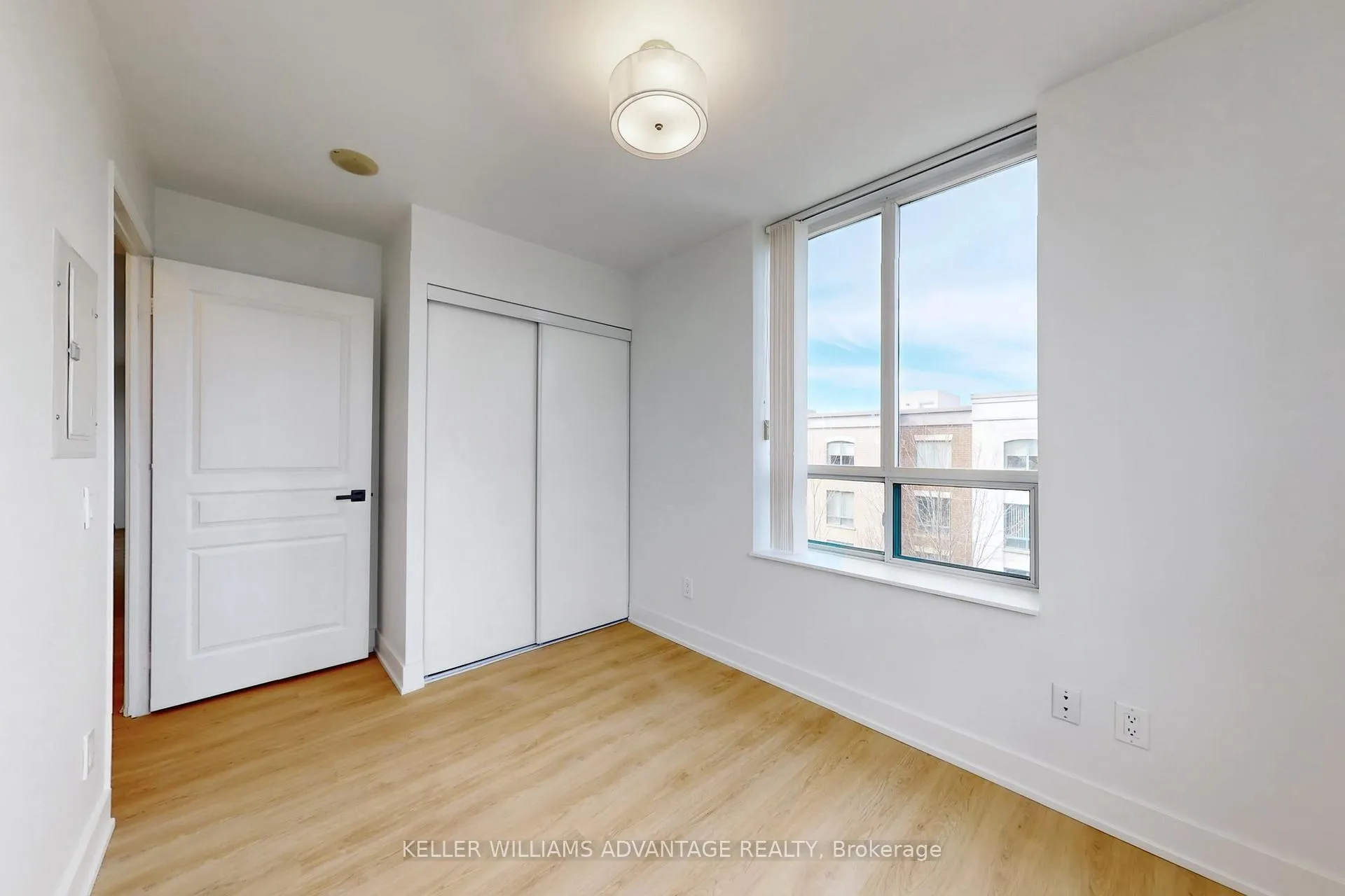 Photo 25 of Unit 405, 1863 Queen Street E, Toronto, The Beaches — HOMEH