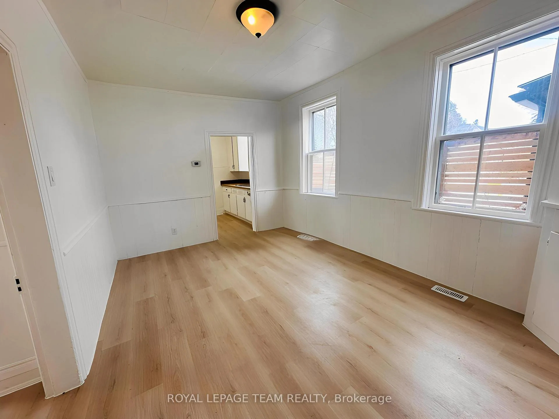 Photo 10 of 202 Bell Street, Arnprior — HOMEH