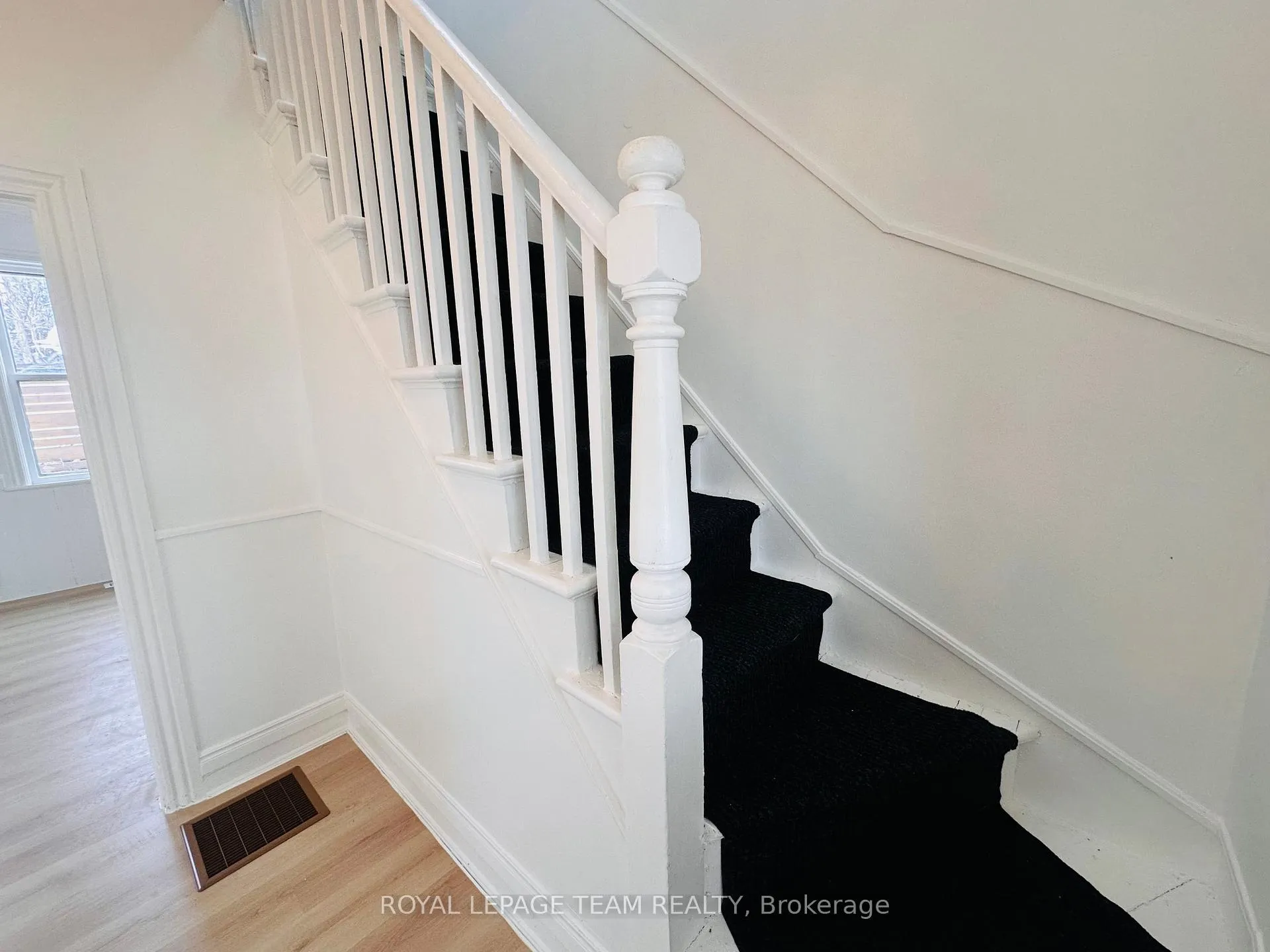 Photo 16 of 202 Bell Street, Arnprior — HOMEH