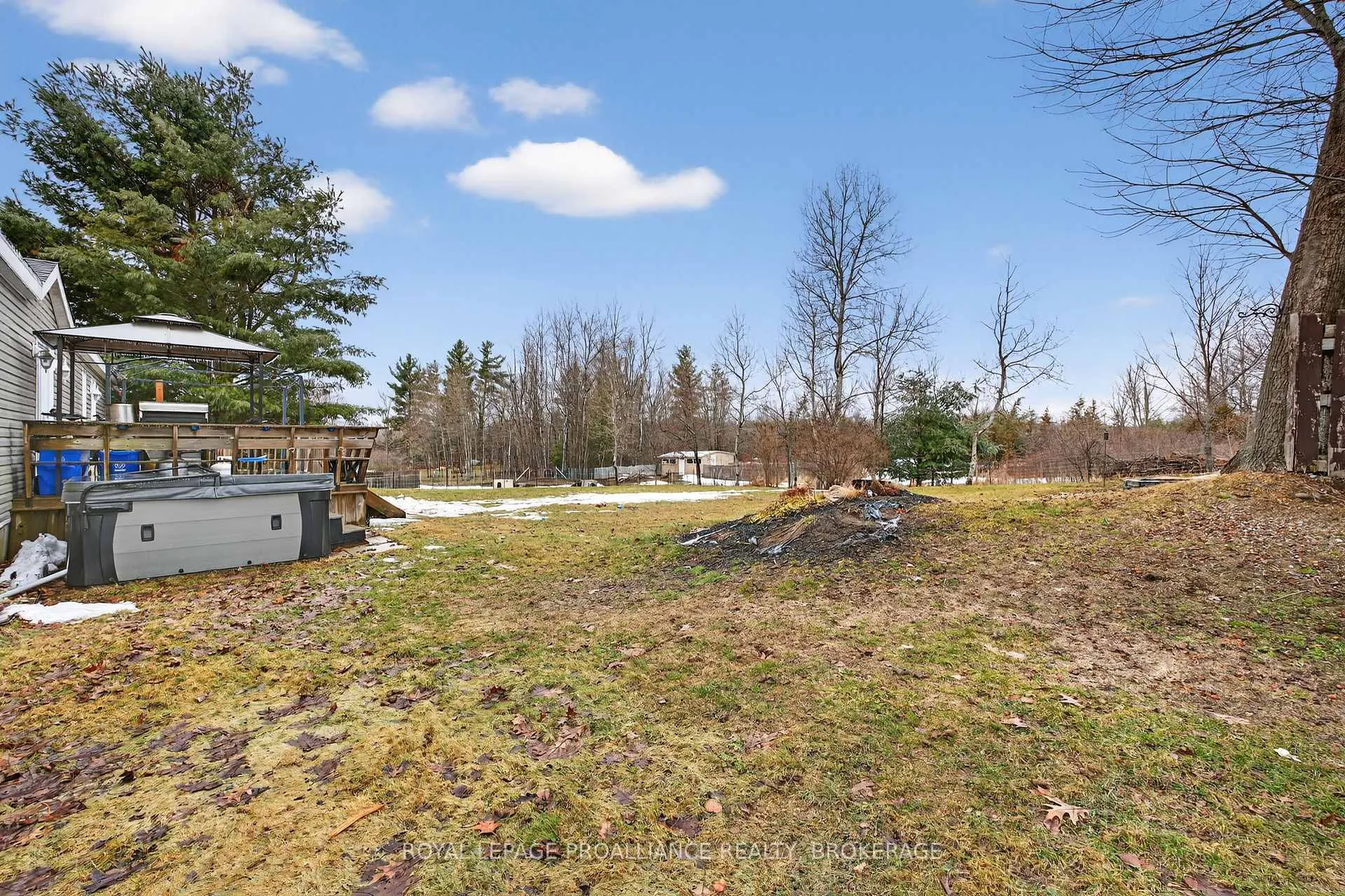Photo 18 of 1288 Asselstine Road, Frontenac, Frontenac South — HOMEH