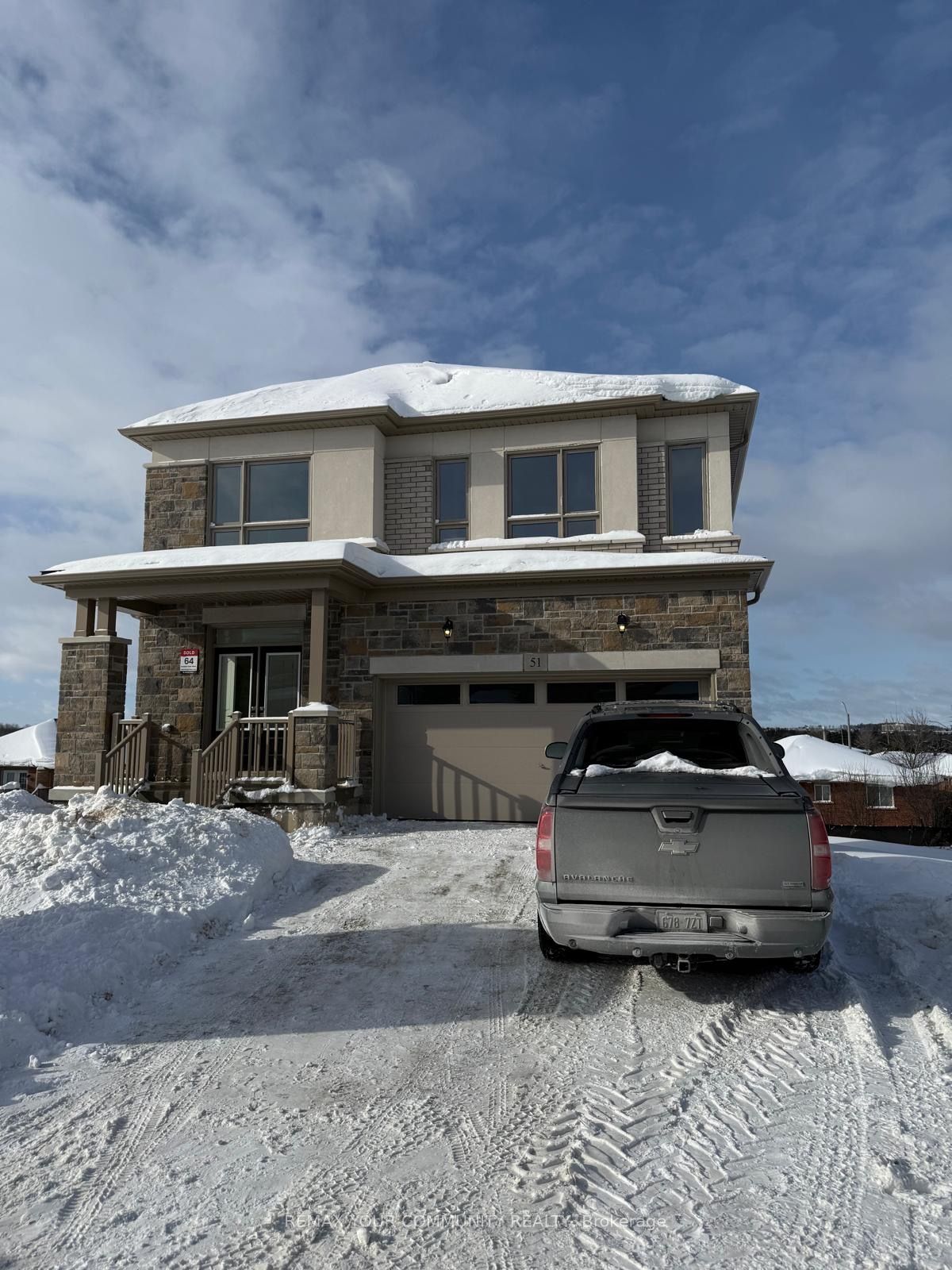 Photo 1 of 51 West Oak Trail, Barrie, Rural Barrie Southeast — HOMEH