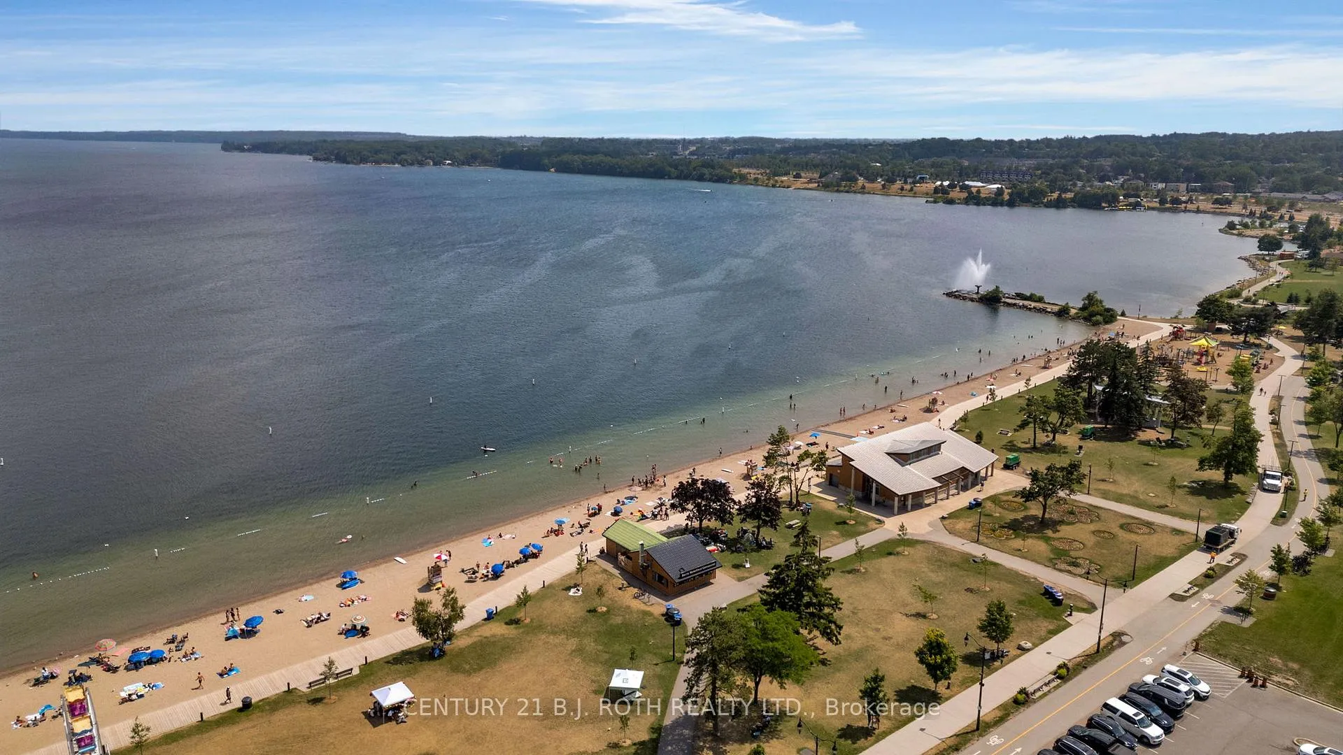 Photo 3 of Unit PH09, 37 Ellen Street, Barrie, Lakeshore — HOMEH