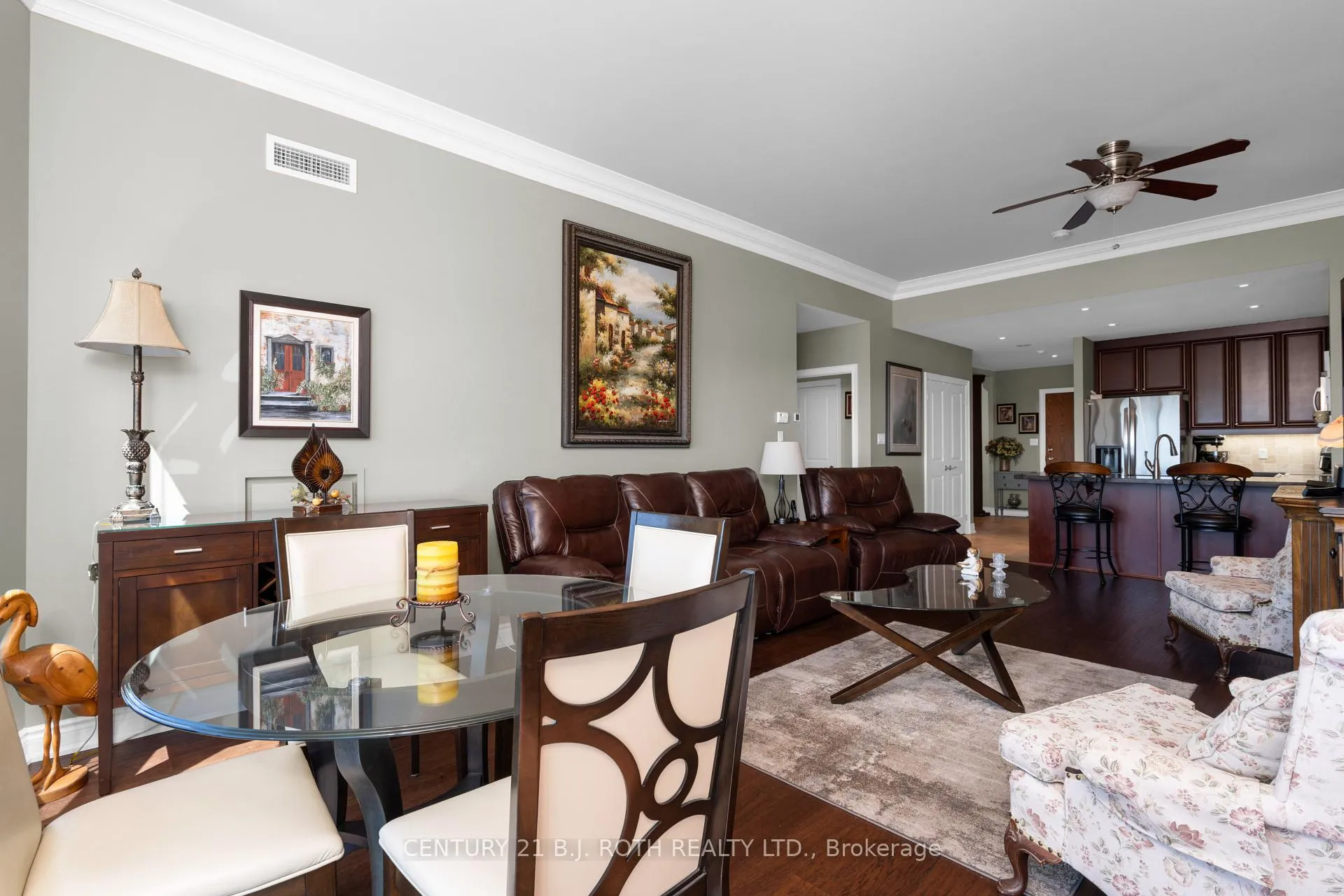 Photo 9 of Unit PH09, 37 Ellen Street, Barrie, Lakeshore — HOMEH