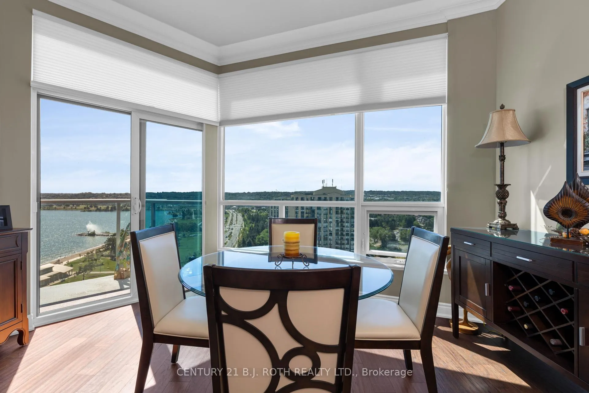 Photo 10 of Unit PH09, 37 Ellen Street, Barrie, Lakeshore — HOMEH